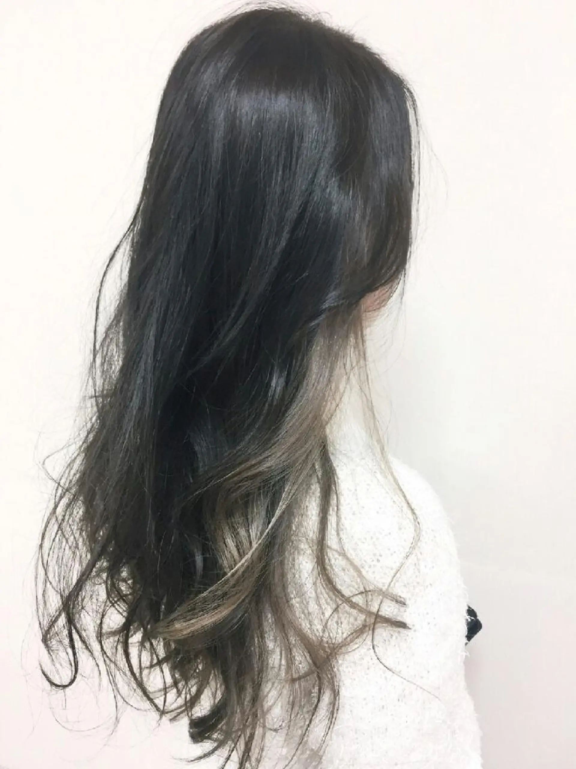 ロング カラー セミロング ブリーチ インナーカラー 【Sweep】おじま のぞみのヘアスタイル