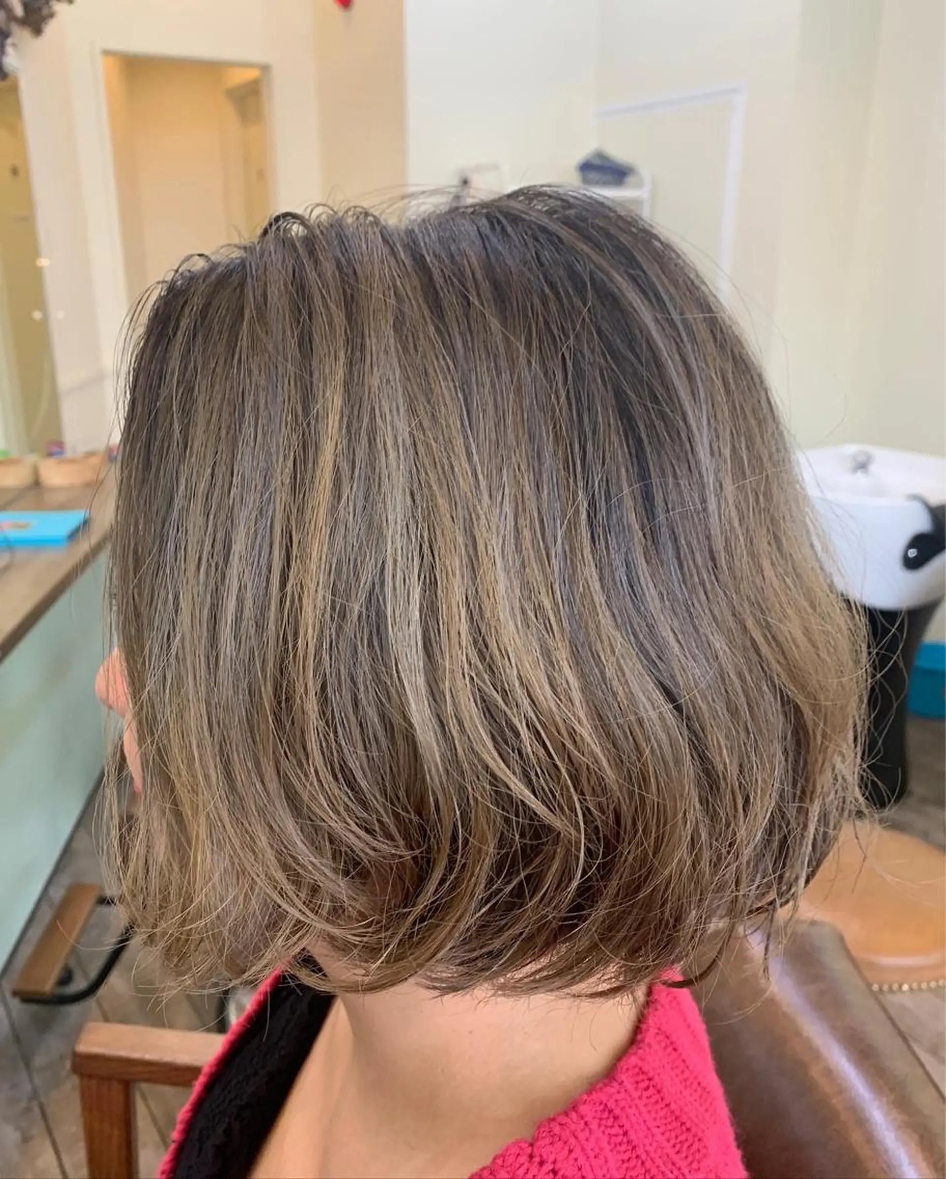 ショート カラー カット ヘアカラー トリートメント 鶴見 和美のヘアスタイル