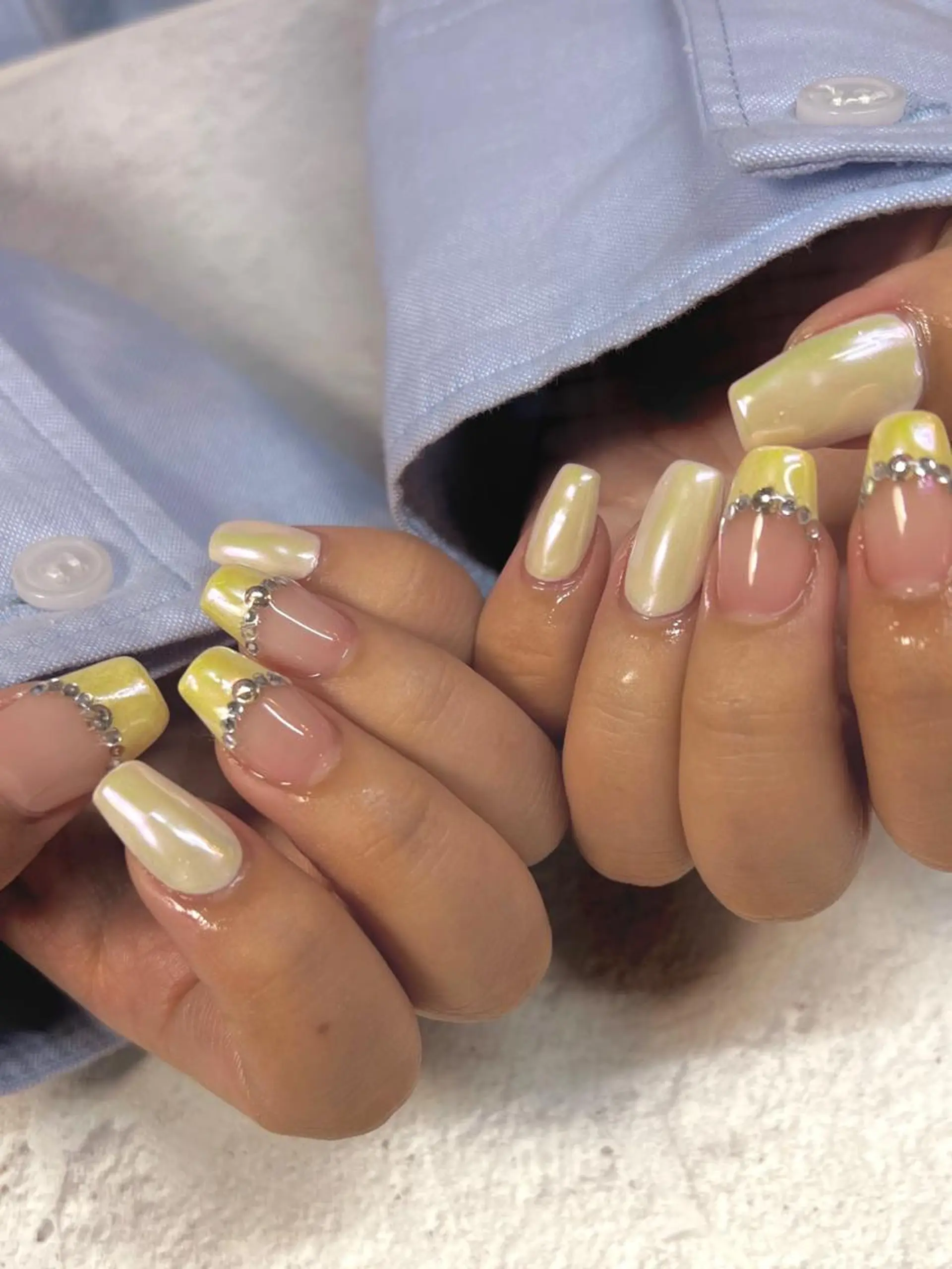 ネイル ミラーネイル パステルネイル 春ネイル 黄色 Nail Salon&School REPLENDA所属・REPLENDA/ azusa(石井梓)のネイルデザイン