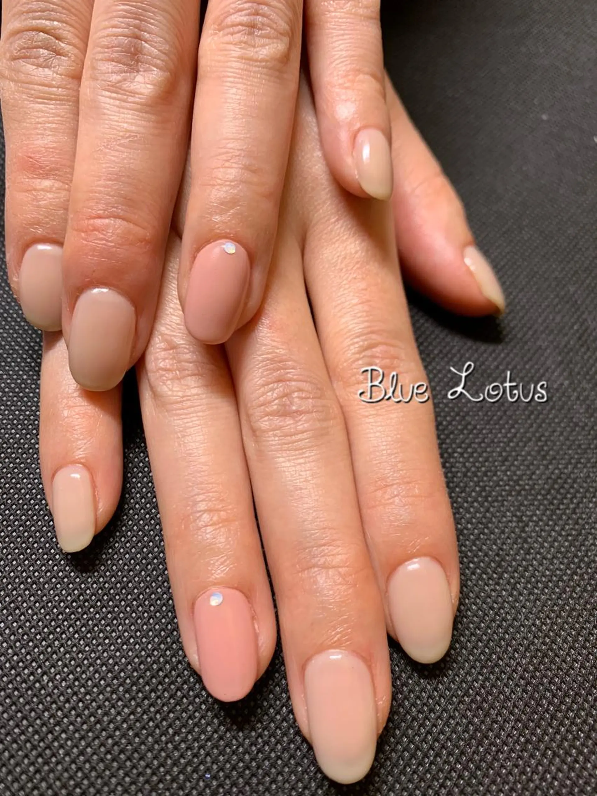 ネイル オフィスネイル ハンドネイル 三浦 藍のネイルデザイン