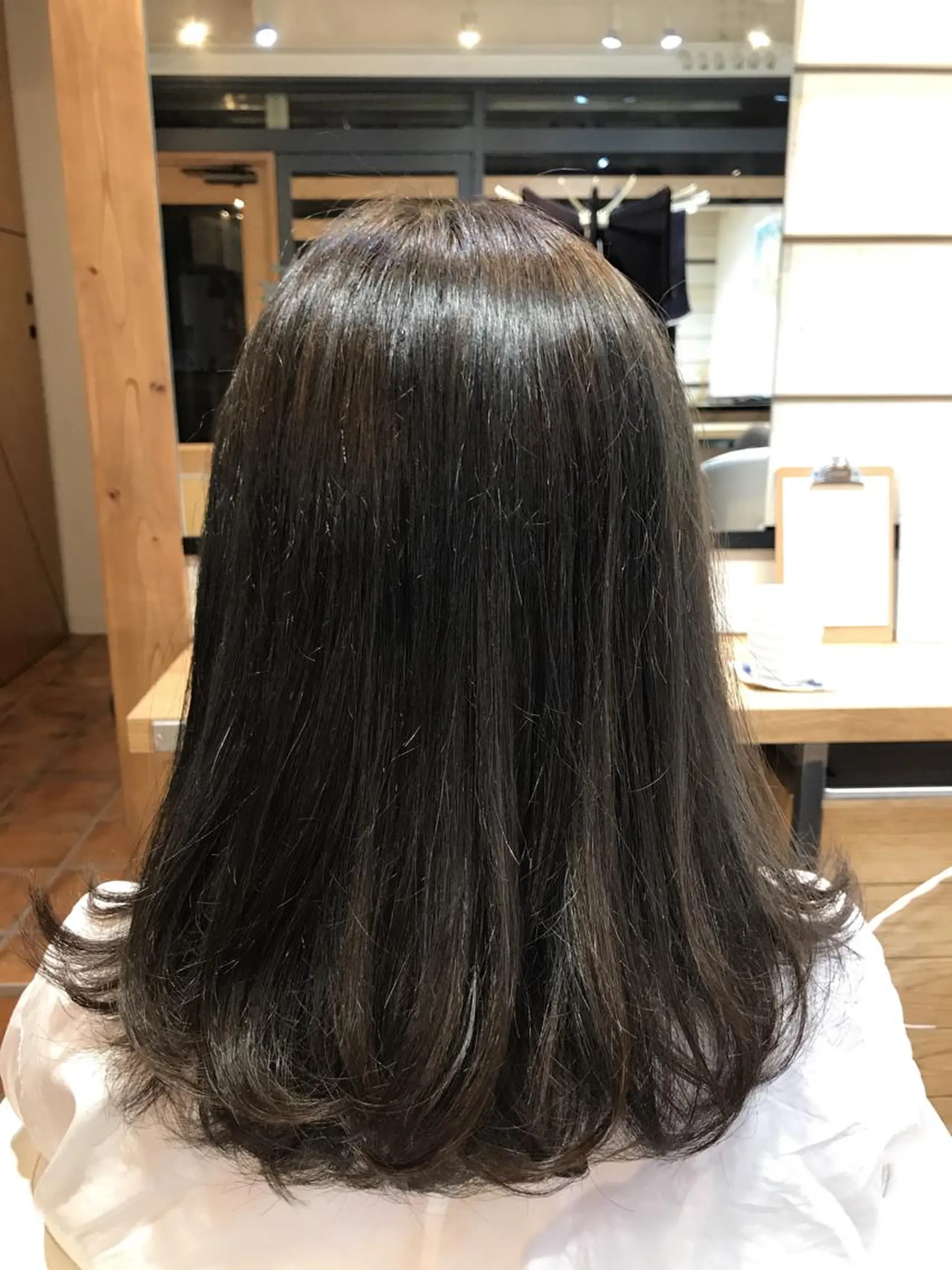 ミディアム カラー アッシュ ヒロミ/アレンジ/ アンニュイ/透け感のヘアスタイル