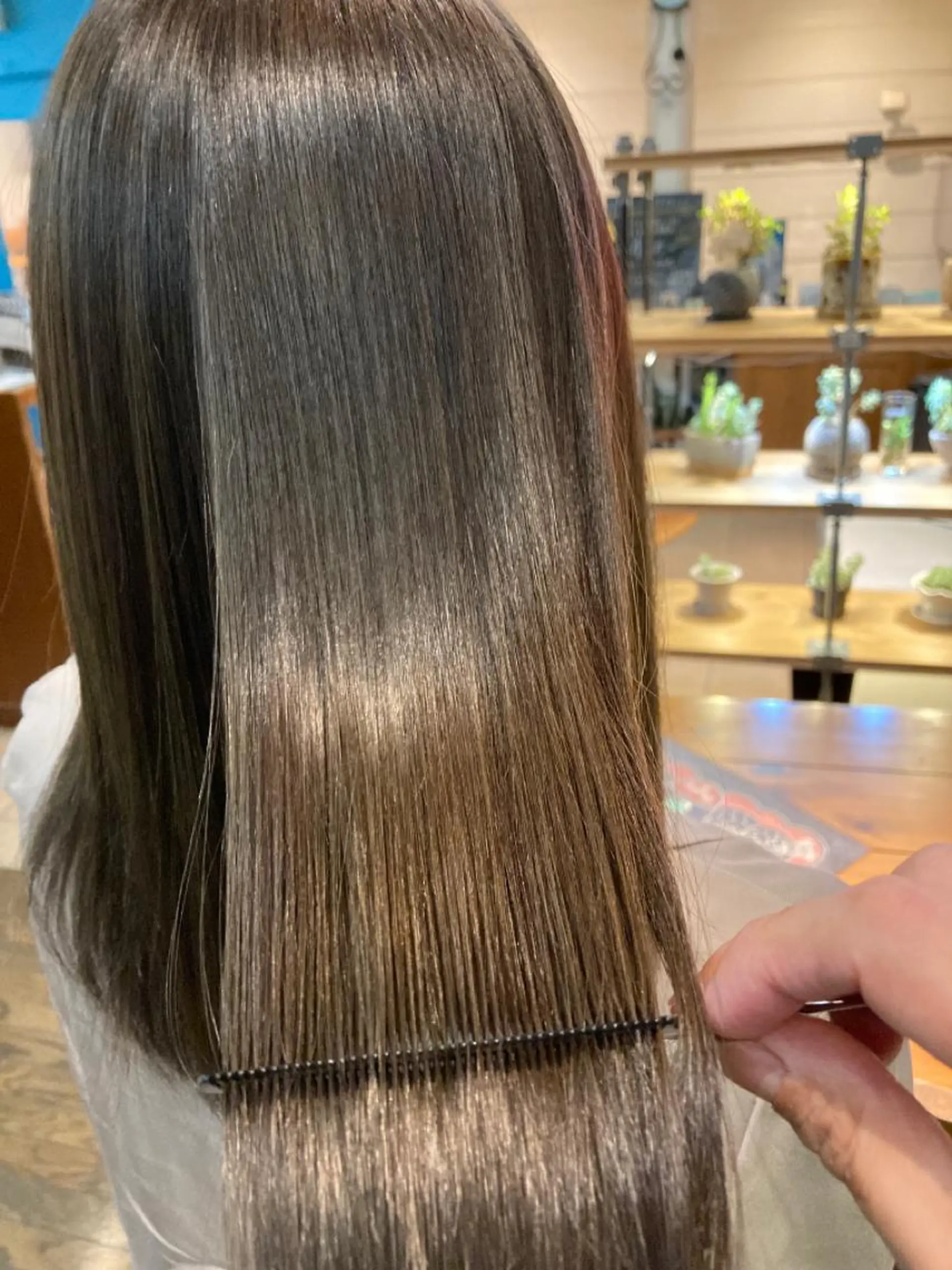 セミロング トリートメント ROOTS martinのヘアスタイル