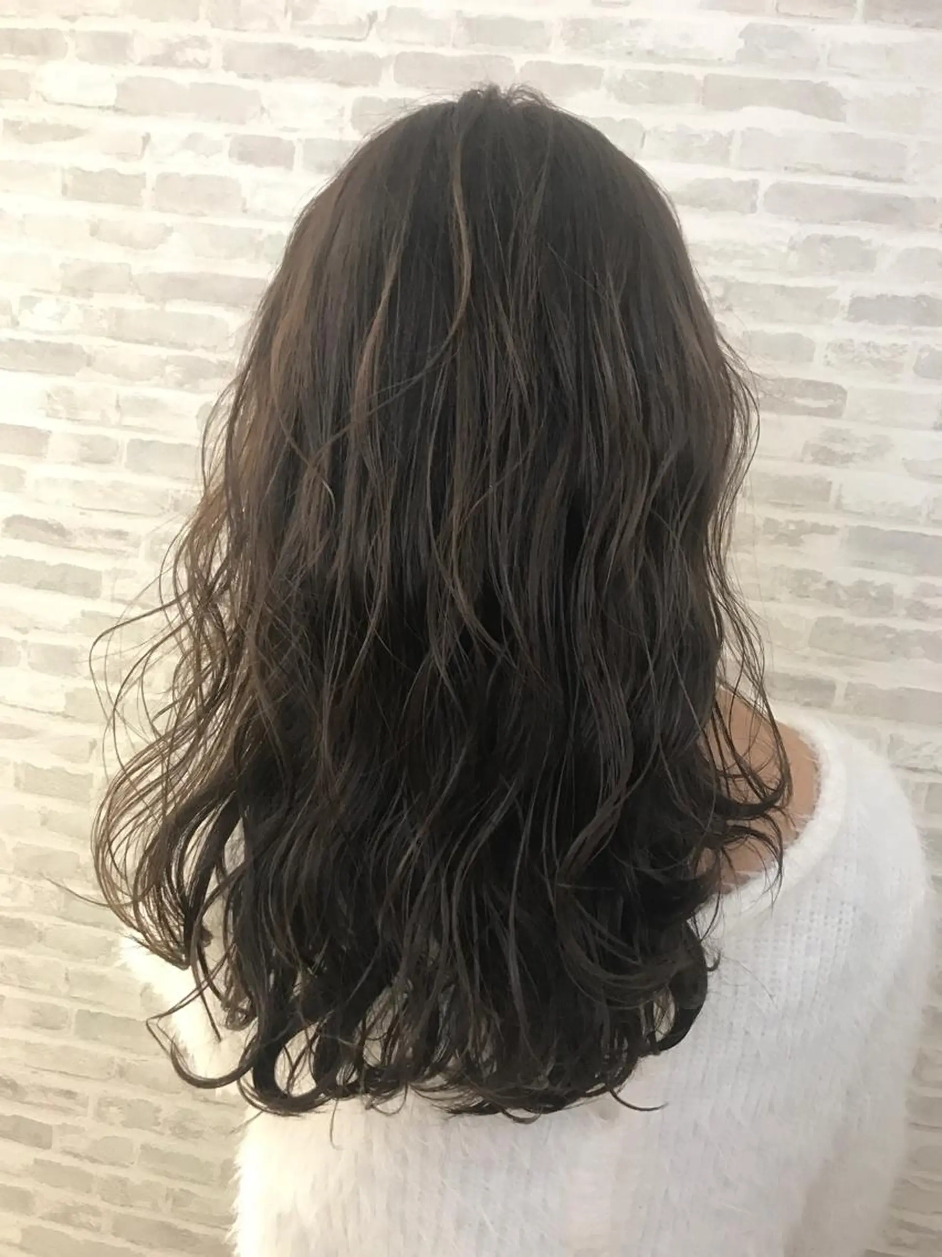 セミロング カラー 小金丸 里沙のその他イメージ