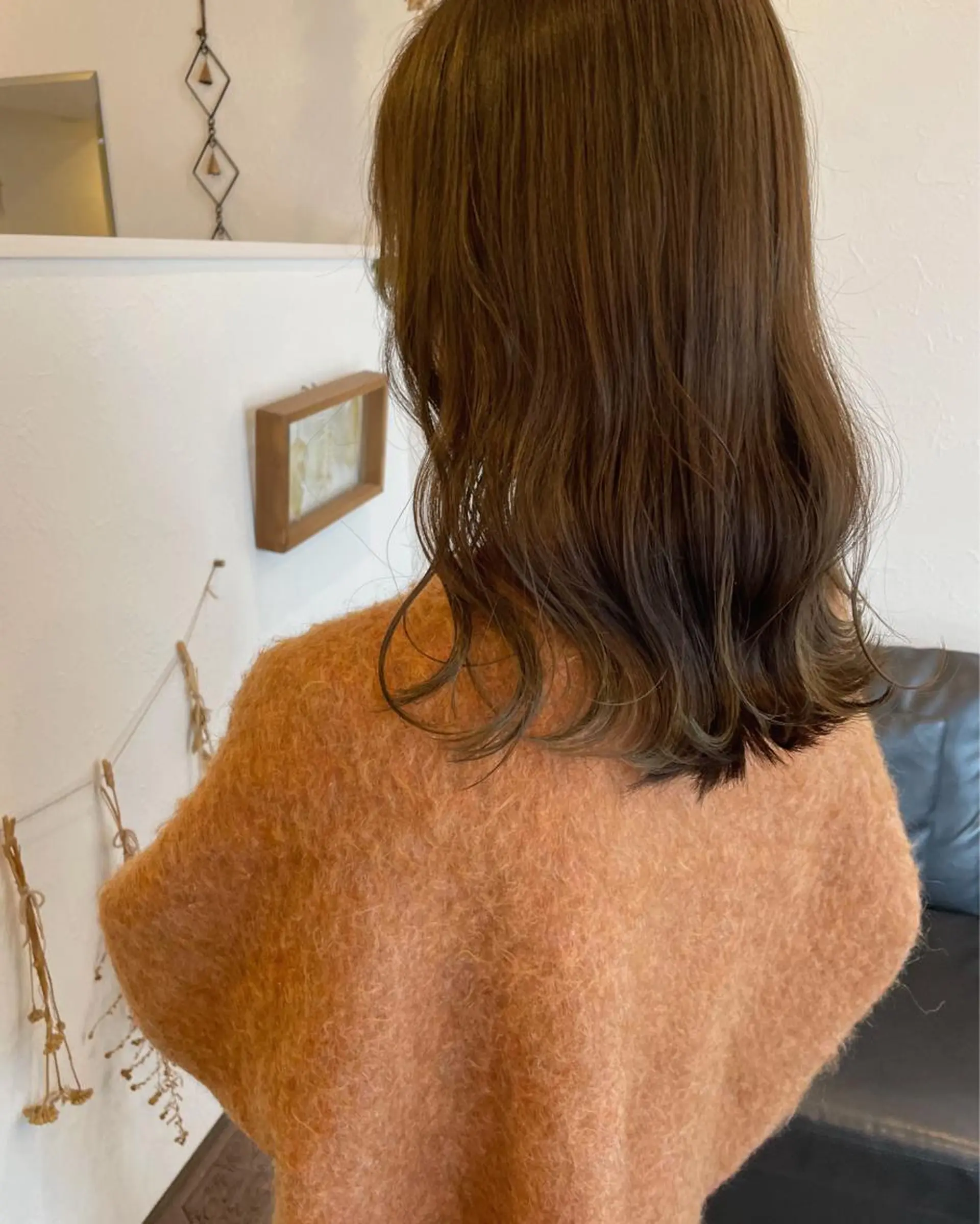 セミロング カラー ベージュカラー 透明感カラー オリーブベージュ ヘアカラー トリートメント m ā l o.🌷 サカモトマイコのヘアスタイル