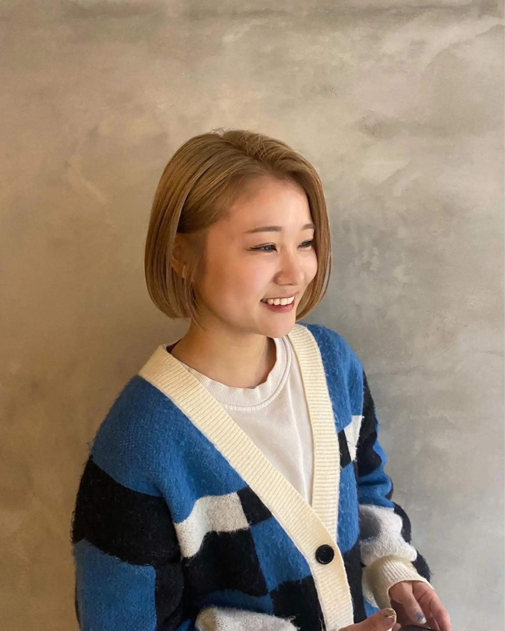 ショート カラー ブロンド ボブ DEPT 宗像あかりのヘアスタイル