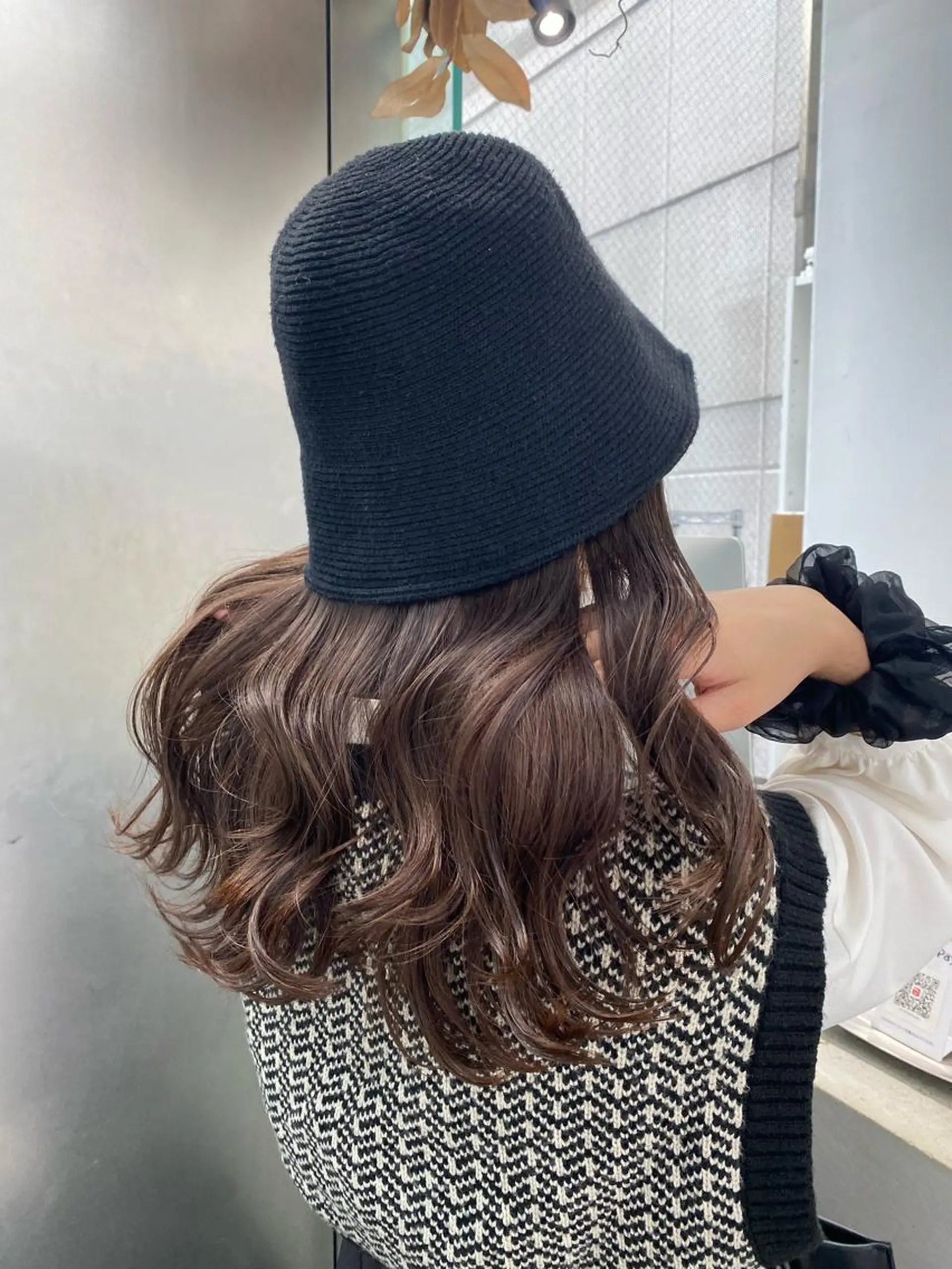 セミロング カラー グレージュ とびまつ /ショート/脱白髪染のヘアスタイル