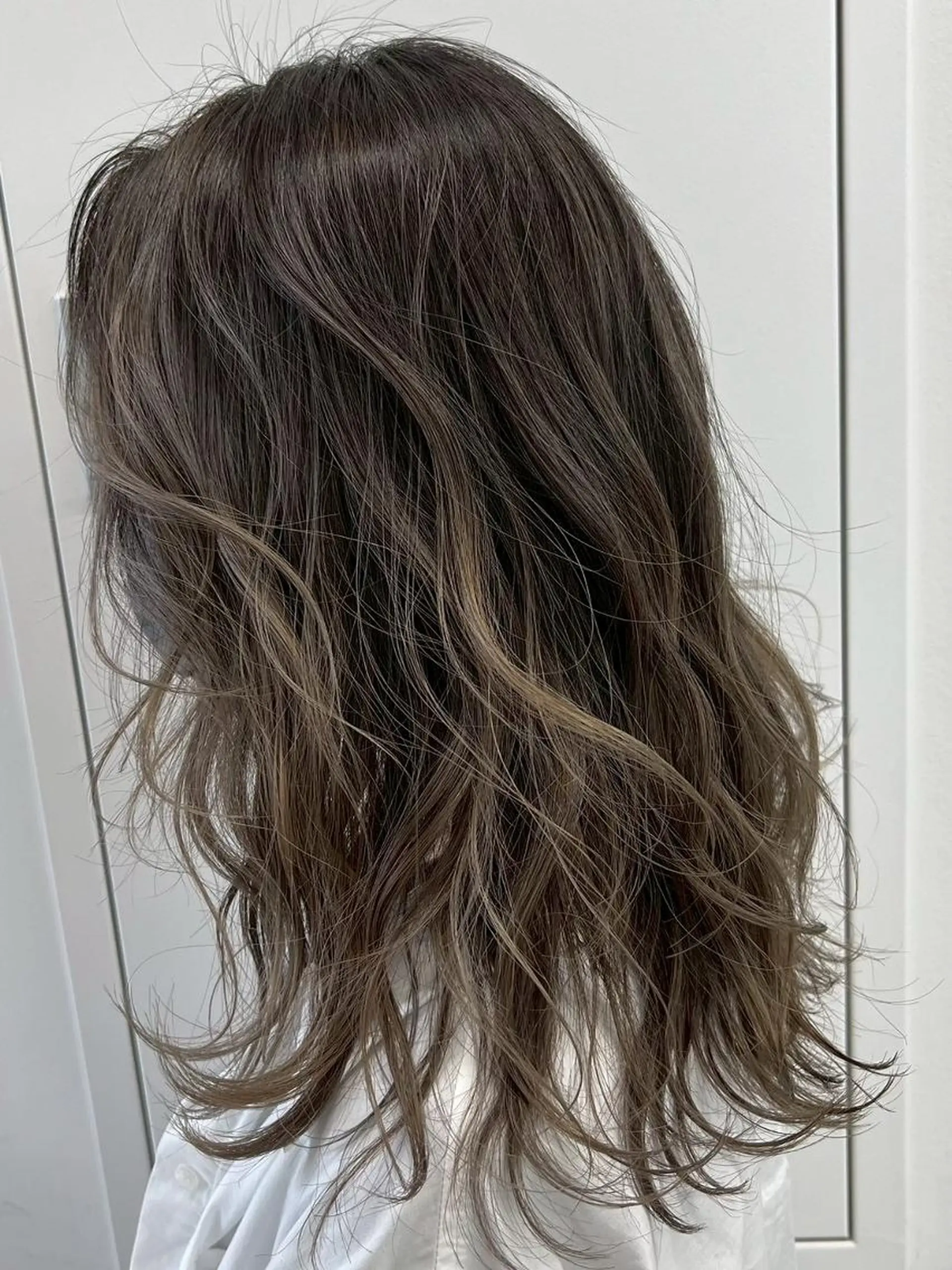 セミロング カラー アディクシーカラー アッシュ ブルーカラー ダークアッシュ グレージュ 【公式】amble luxe池袋東口🩷のヘアスタイル