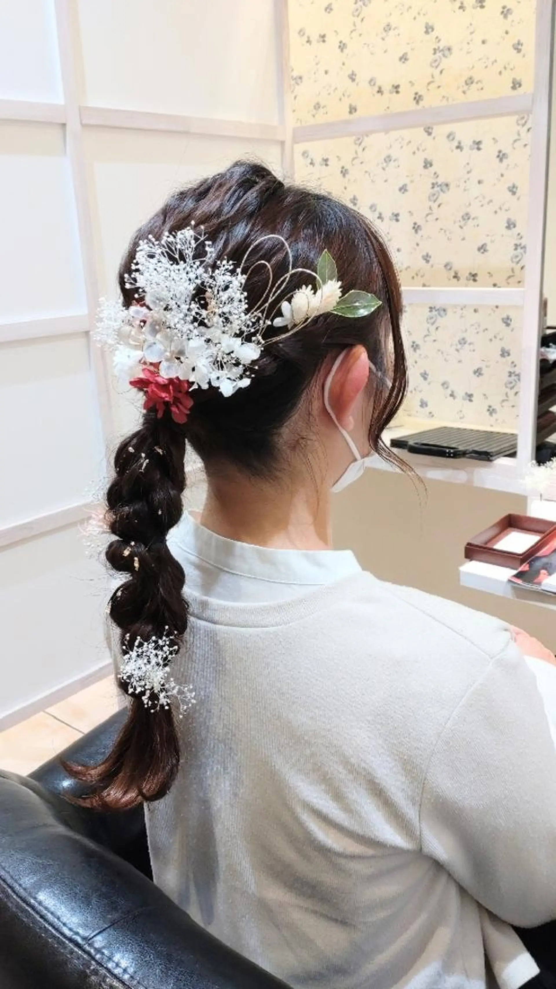 ロング ヘアアレンジ カラー 大槻 百合子のヘアスタイル