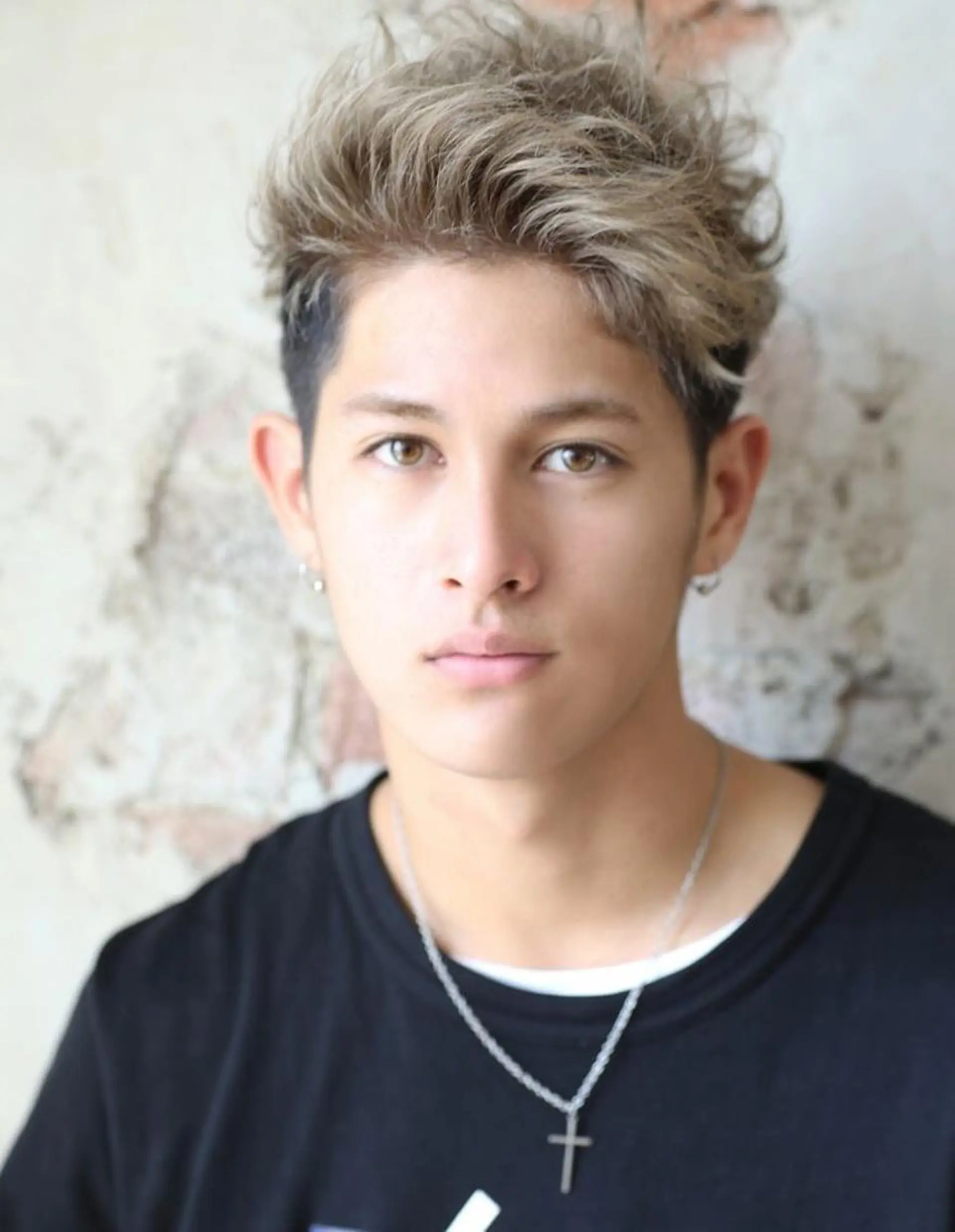 ショート カラー ウルフカット カット ヘアカラー 横野 孝志のヘアスタイル