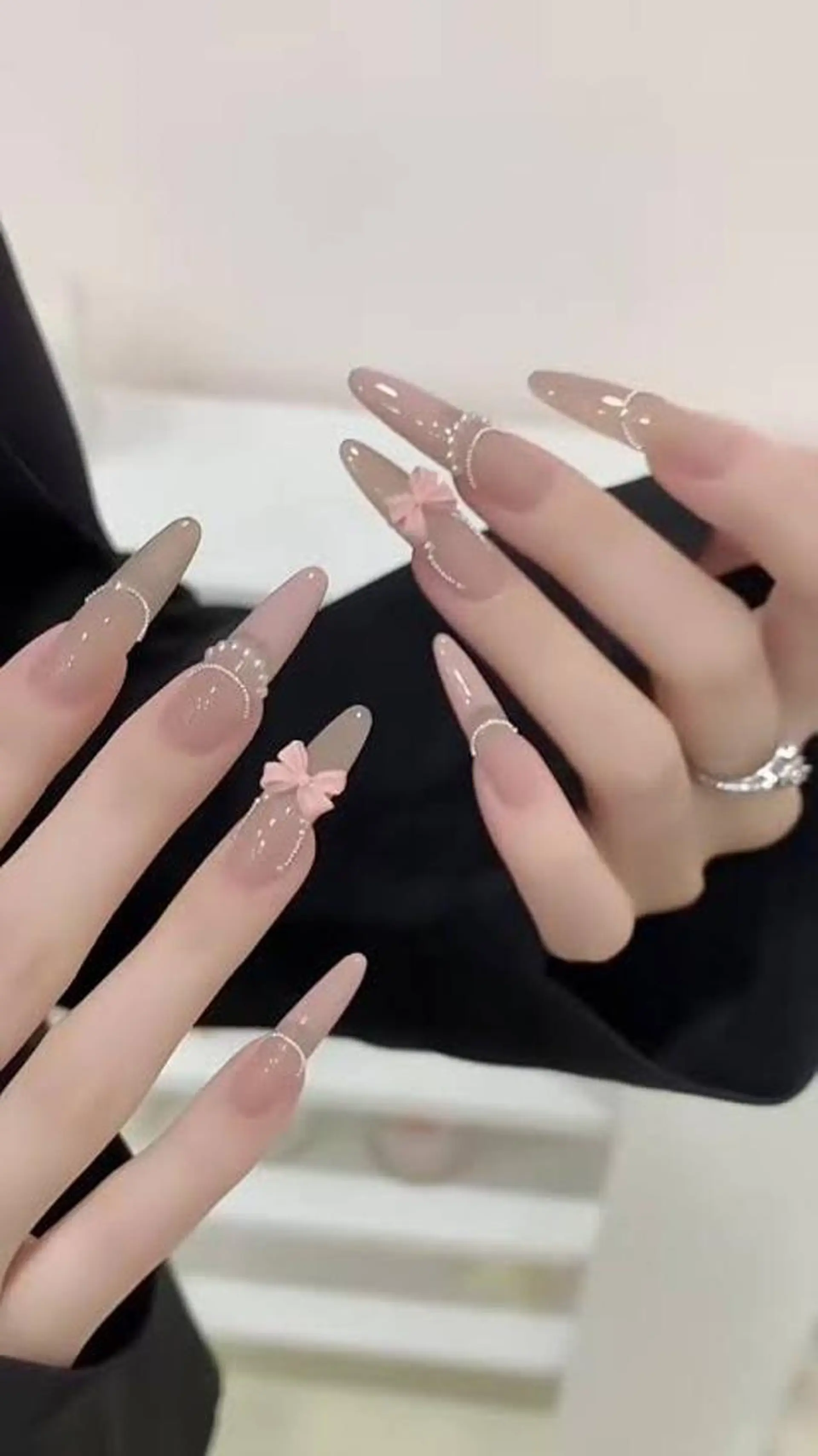 ネイル 長さ出し フレンチネイル グラデーション 卒業式 マグネットネイル ハンドネイル MIHANA YUKIのネイルデザイン