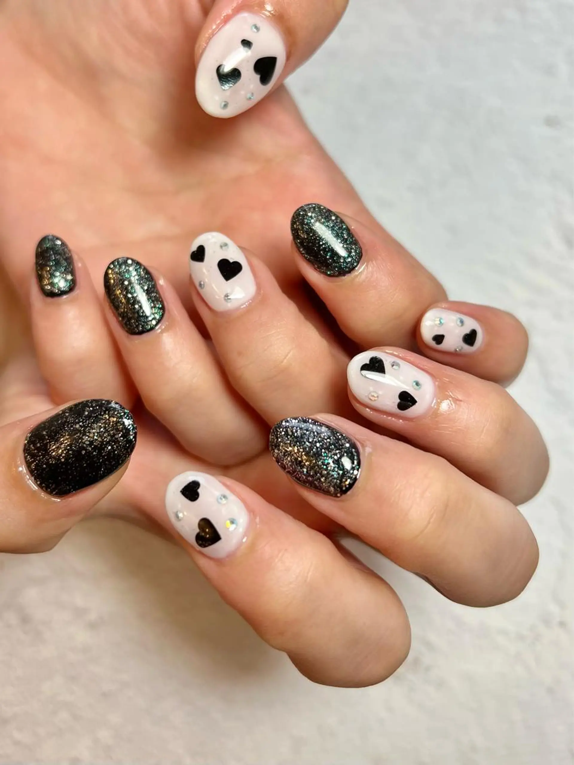 ネイル ハート ラメ(グリッター) Nail Salon&School REPLENDA所属・REPLENDA/ azusa(石井梓)のネイルデザイン