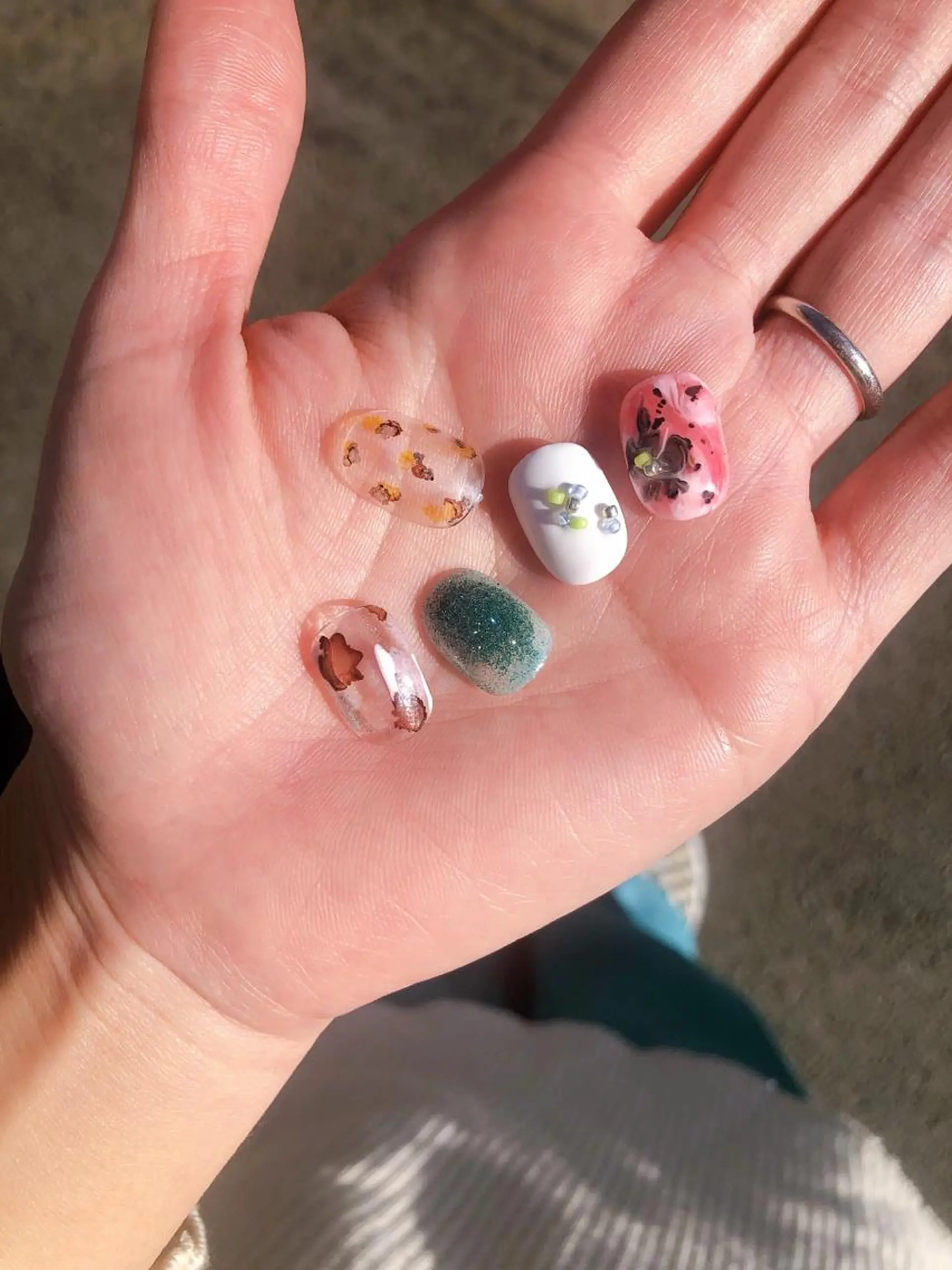 ネイル ハンドネイル nailsalon　hue所属・小山 羽奈のネイルデザイン