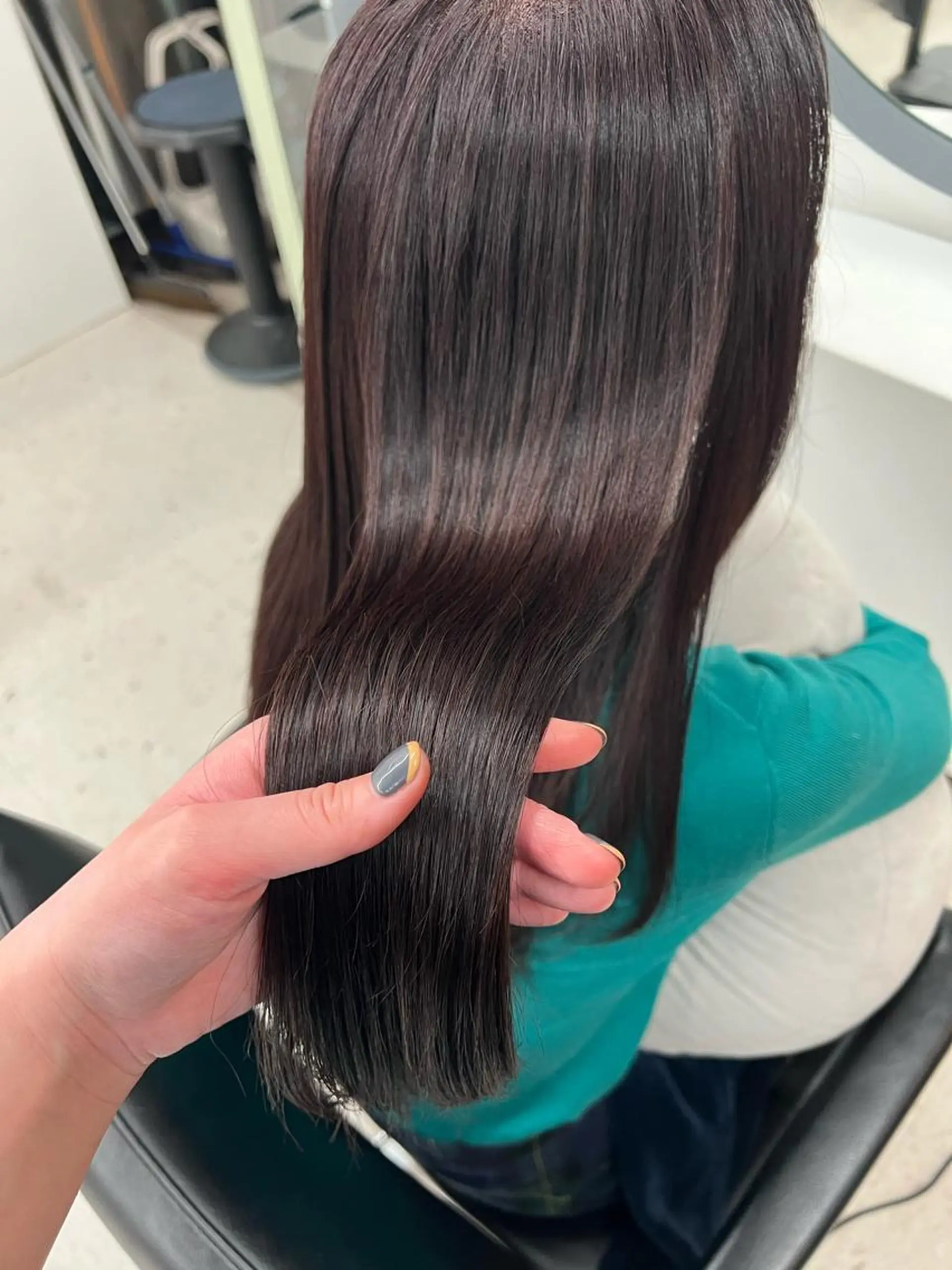 ロング カラー バレイヤージュ ブリーチ ケアブリーチ ダブルカラー イヤリングカラー 🌈新田 みどり🌈のヘアスタイル