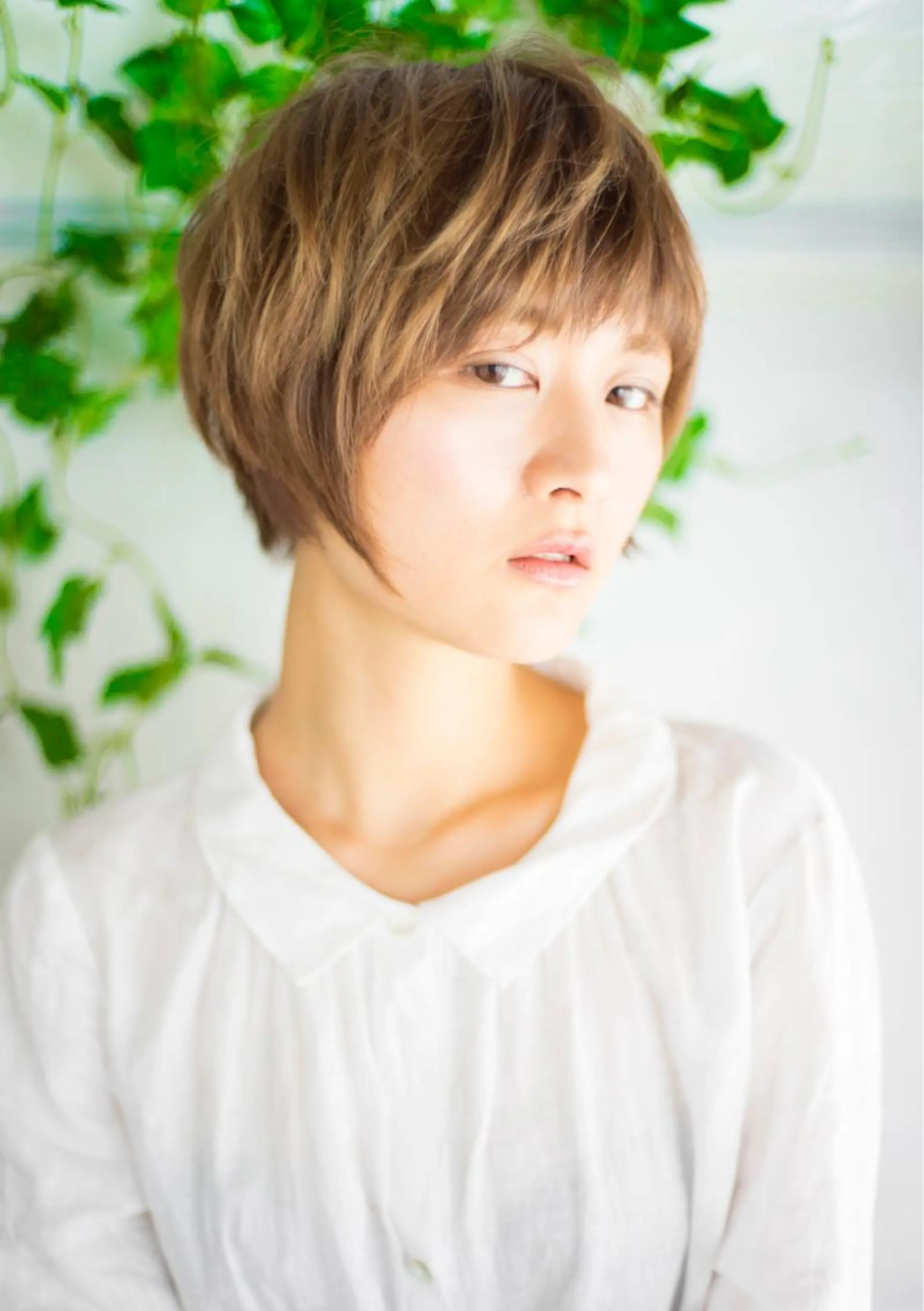 ショート カラー ショートヘア ツイスパ・波巻 🩵片平和香奈のヘアスタイル