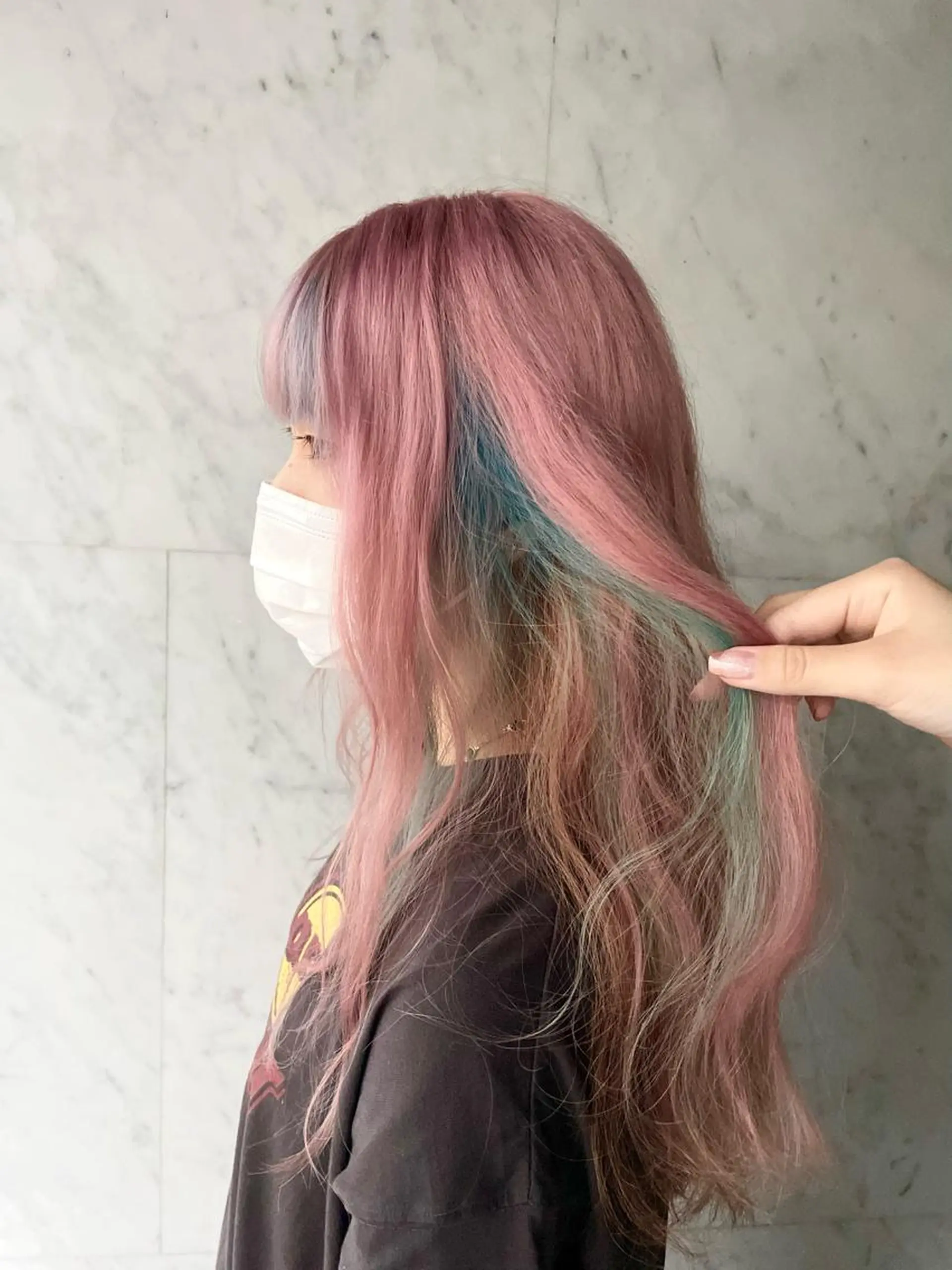 ロング カラー カット ヘアカラー ブリーチ率No.1 MANATO🎨🌈のヘアスタイル