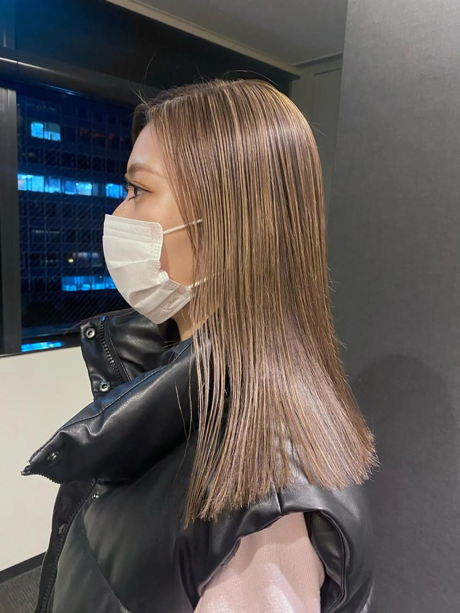 ミディアム 髪と音処　マトぺ所属・デザインカラー/ボブ ブリーチカラー/ユリのヘアスタイル