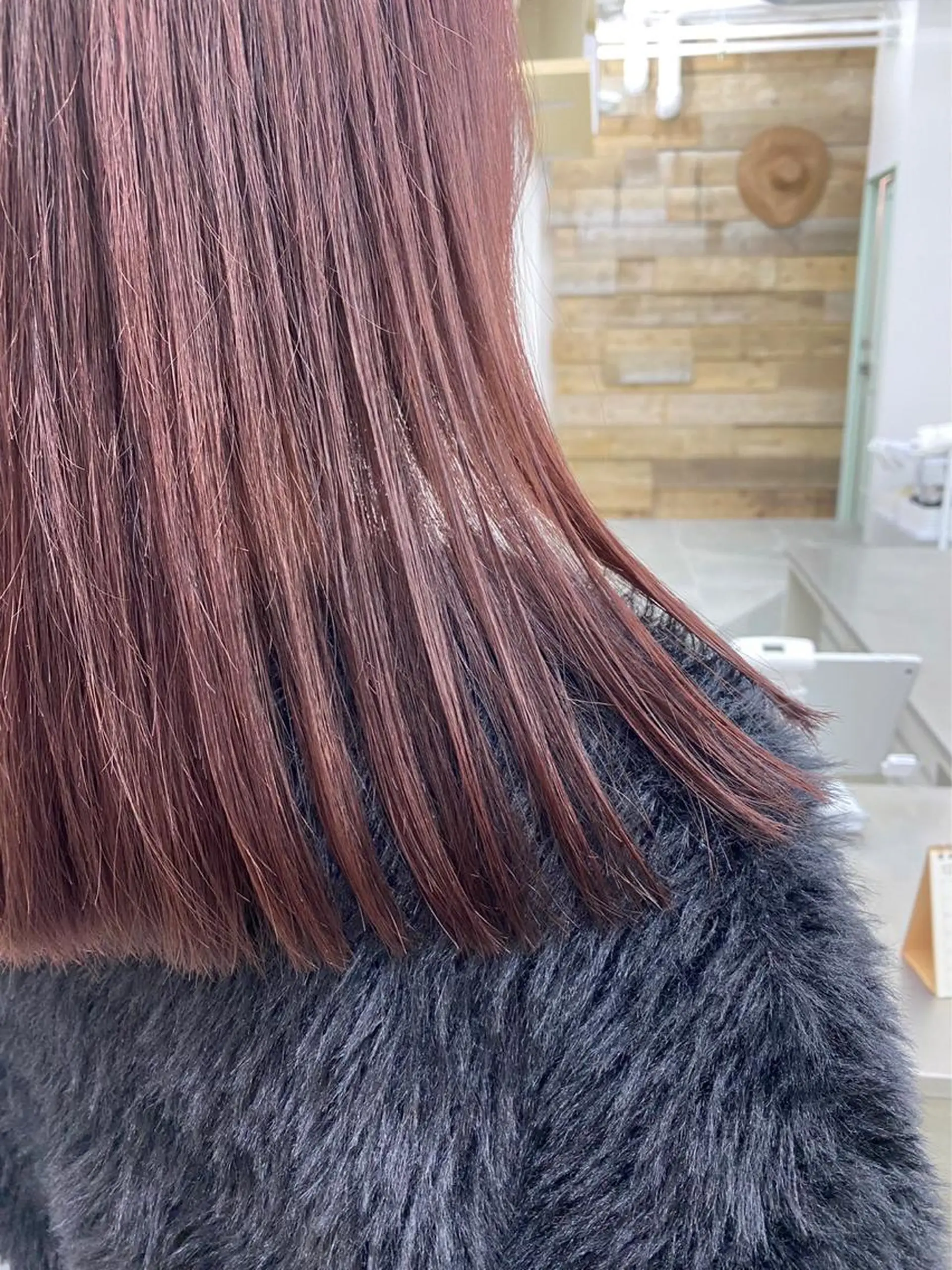 カラー 菅 野のヘアスタイル