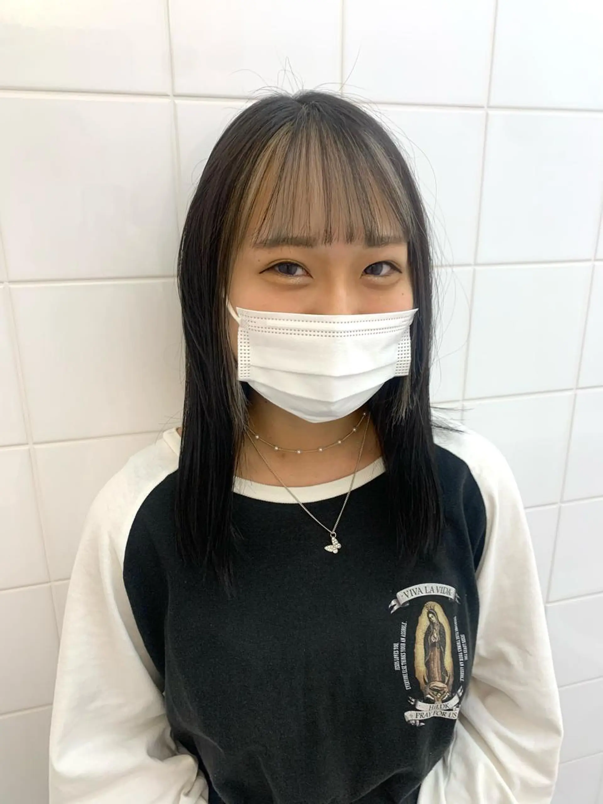 セミロング カラー ヘアアレンジ 🧨ブリーチー×ボブ レイヤー💎じゅえるのヘアスタイル