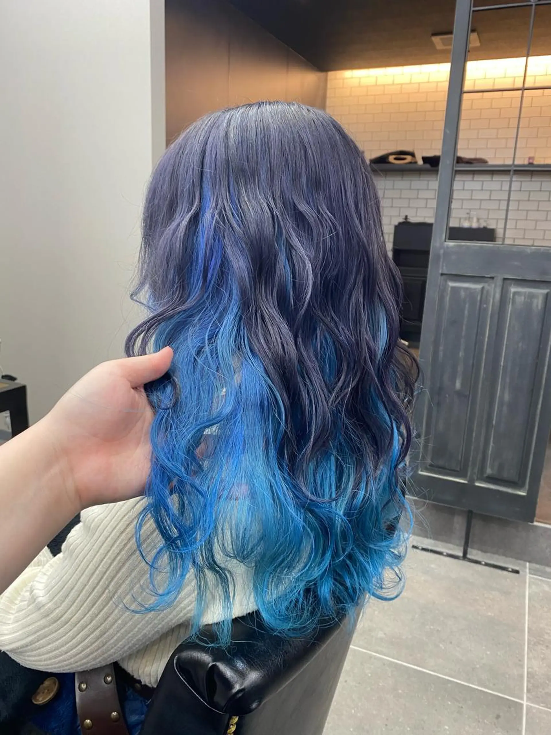 ロング ヘアカラー maco 艶感ハイトーン🦋のヘアスタイル