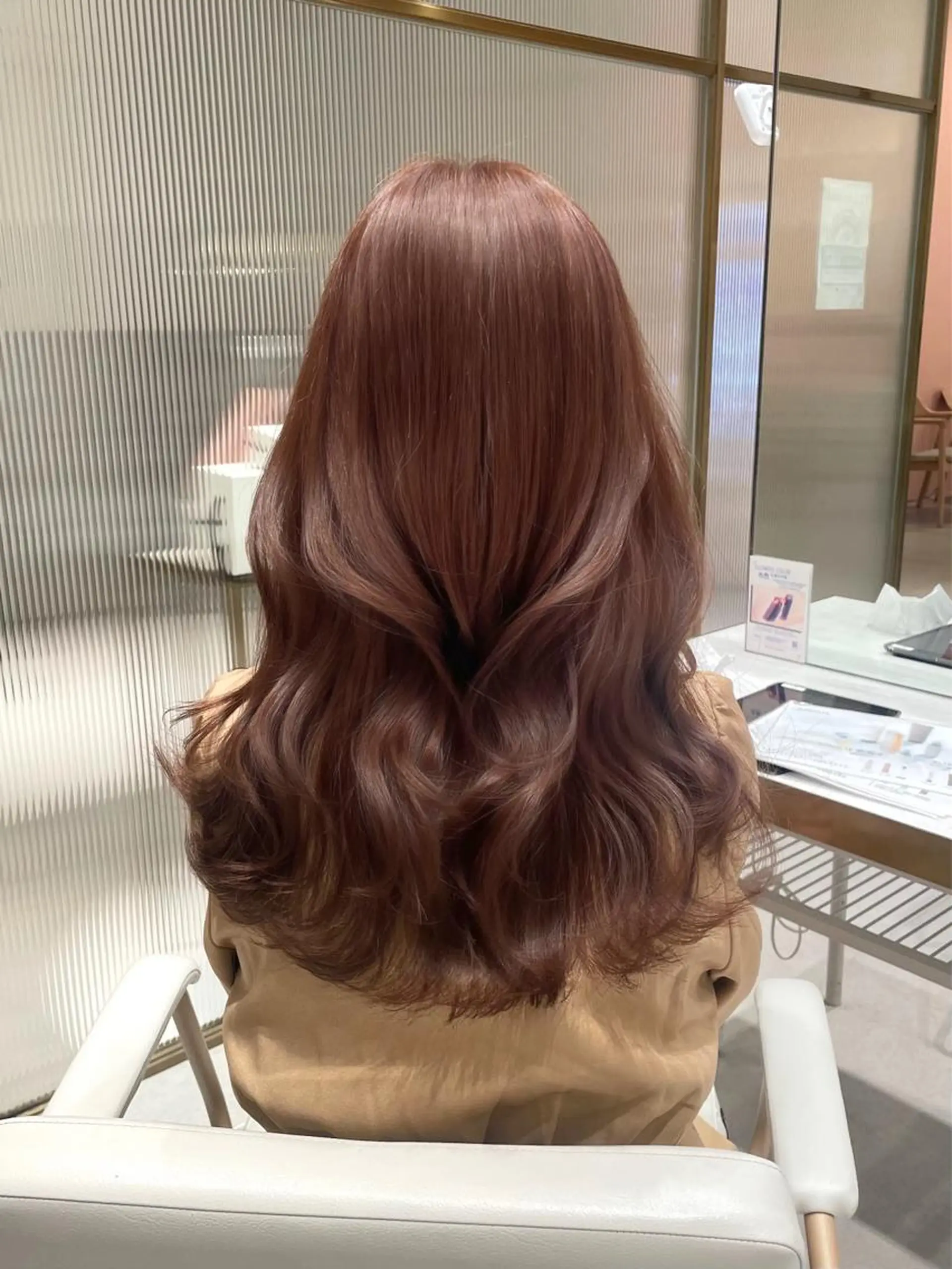 セミロング カラー ヘアアレンジ Toiro所属・🤎小顔レイヤー /ベージュ🤎友香のヘアスタイル