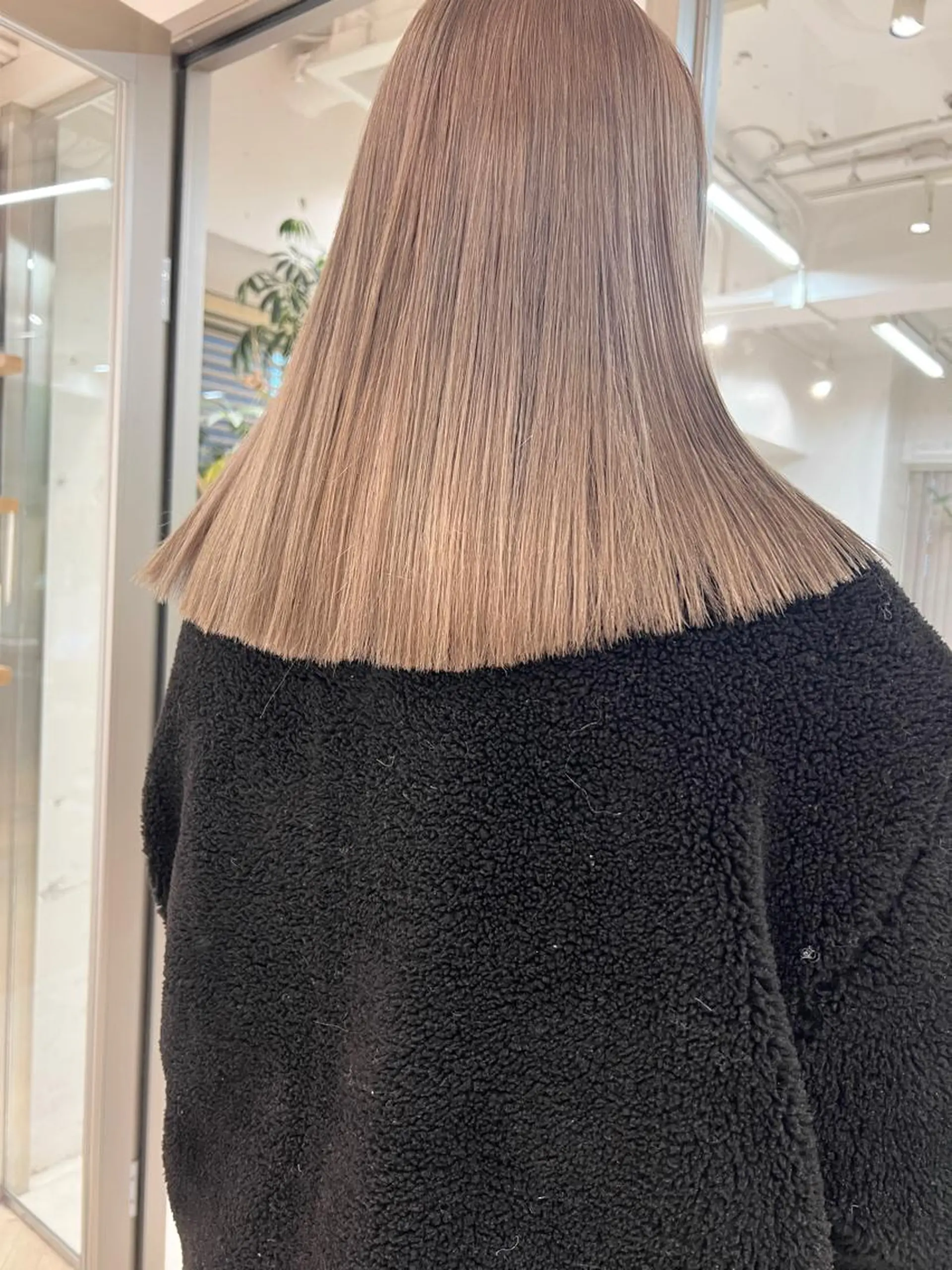 セミロング カラー ベージュカラー ブリーチ カット ヘアカラー トリートメント 🌿ショート🌿 パーマ🌿淳平のヘアスタイル