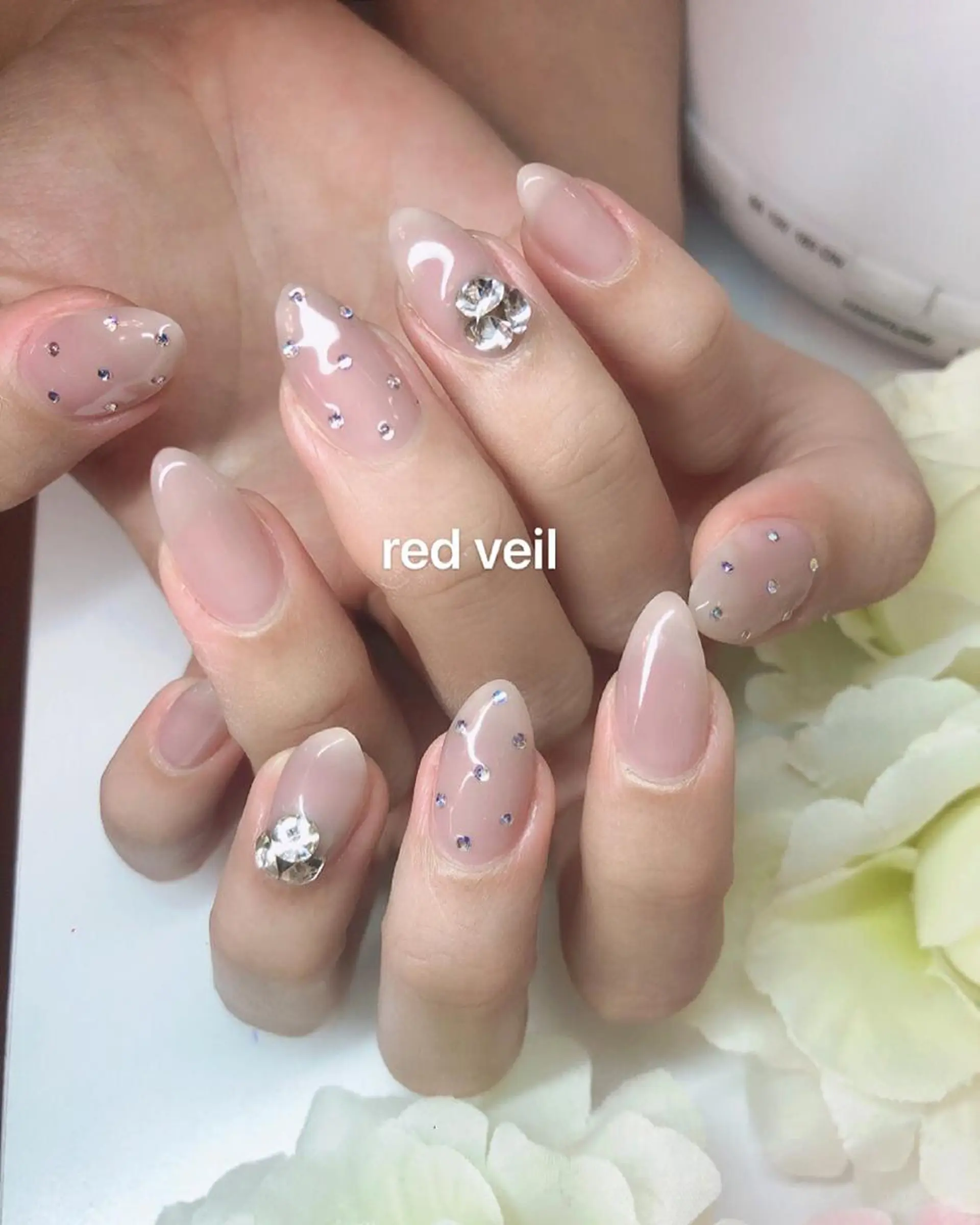 ミディアム ネイル 長さ出し専門 nynaのネイルデザイン