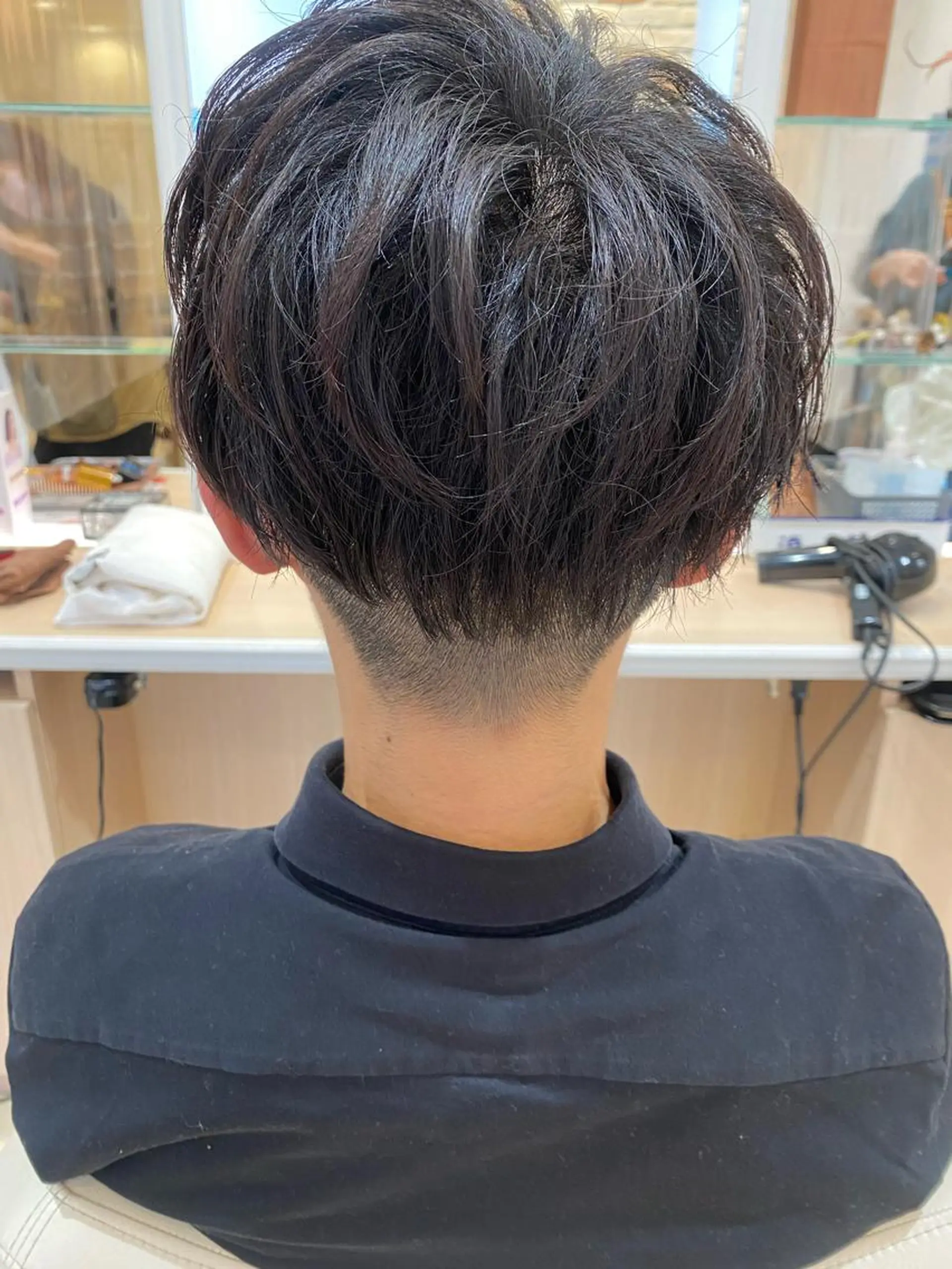 ショート メンズ 刈り上げ 🩵波巻き／ツイスパ HARU💎のヘアスタイル