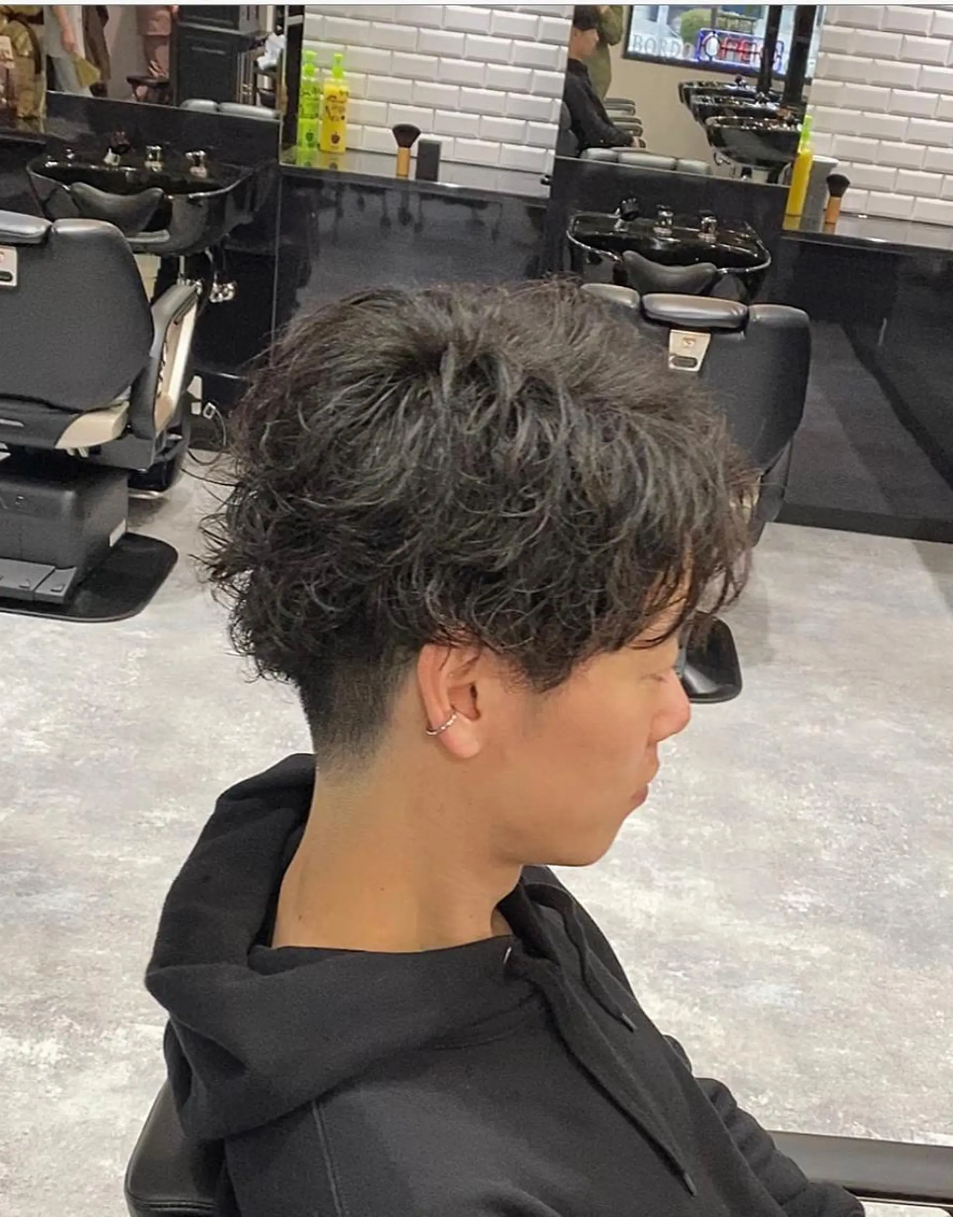 ミディアム パーマ メンズ ミディアムパーマ メンズパーマ スパイラルパーマ パーマ 前田賢生 ご新規様はNGのヘアスタイル