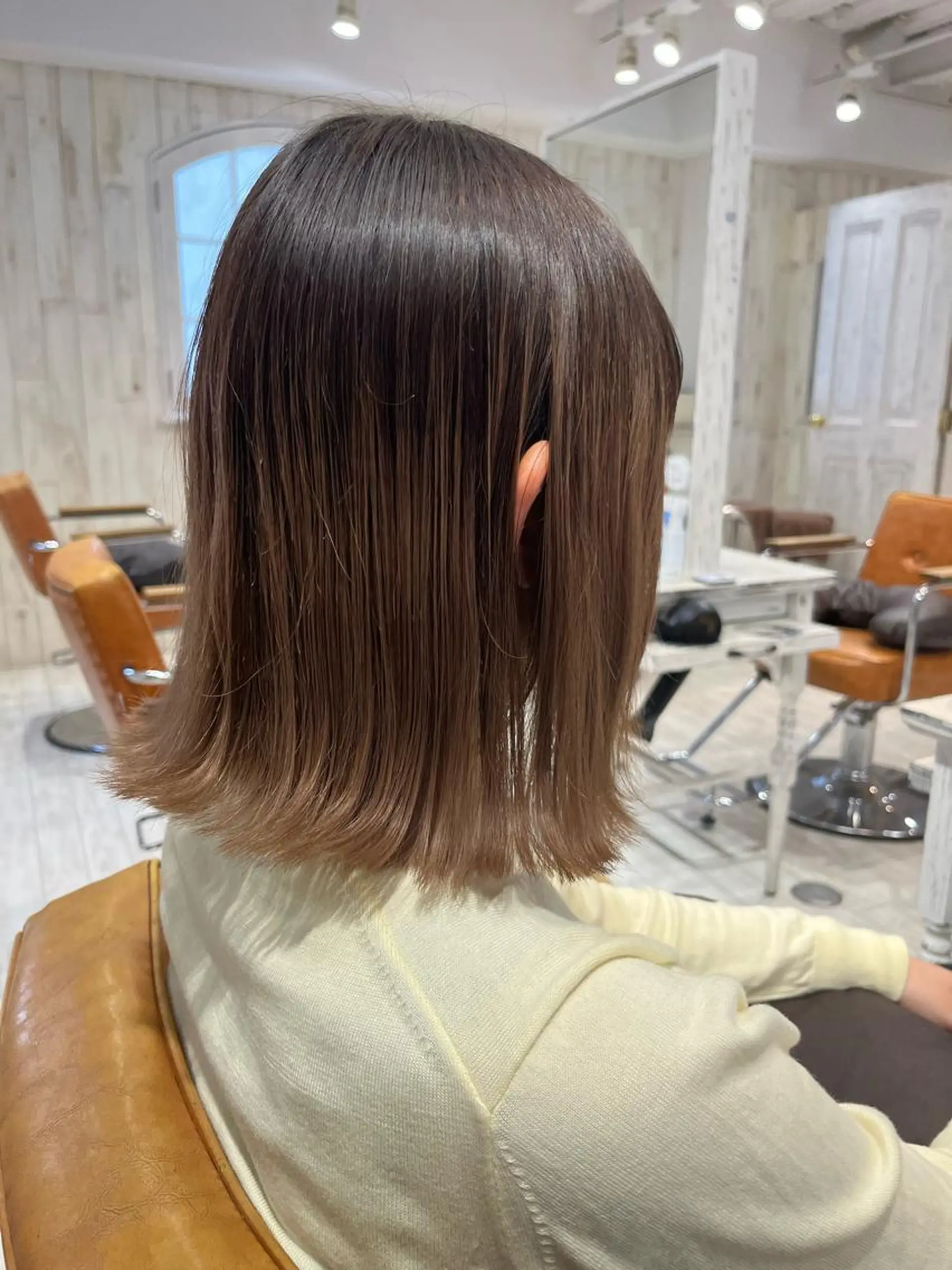 ミディアム 切りっぱなしボブ ボブ タンバルモリ 外ハネヘア 【韓国ヘア×透明感 カラー】笹谷 莉未のヘアスタイル