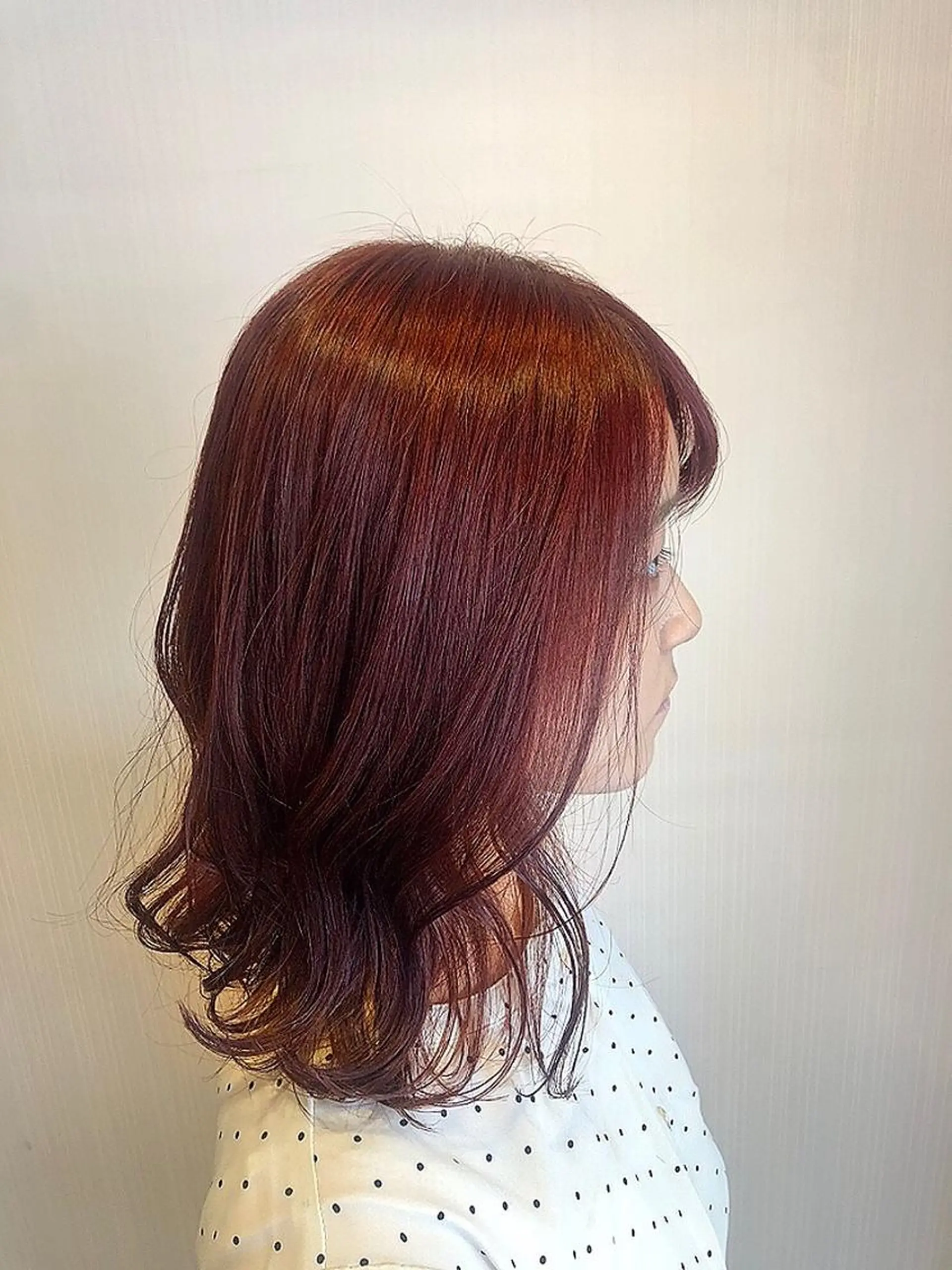 ミディアム カラー レッドカラー カット ヘアカラー トリートメント 新井 友菜のヘアスタイル