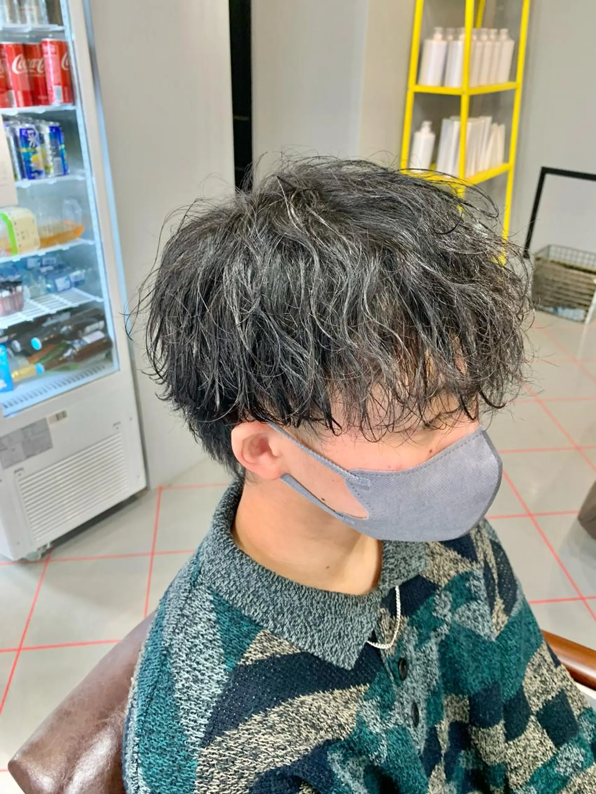 ショート パーマ メンズ メンズパーマ 波巻きパーマ メンズサロン　アソビ所属・【扱いやすいパーマ】 眞鍋拓己のヘアスタイル