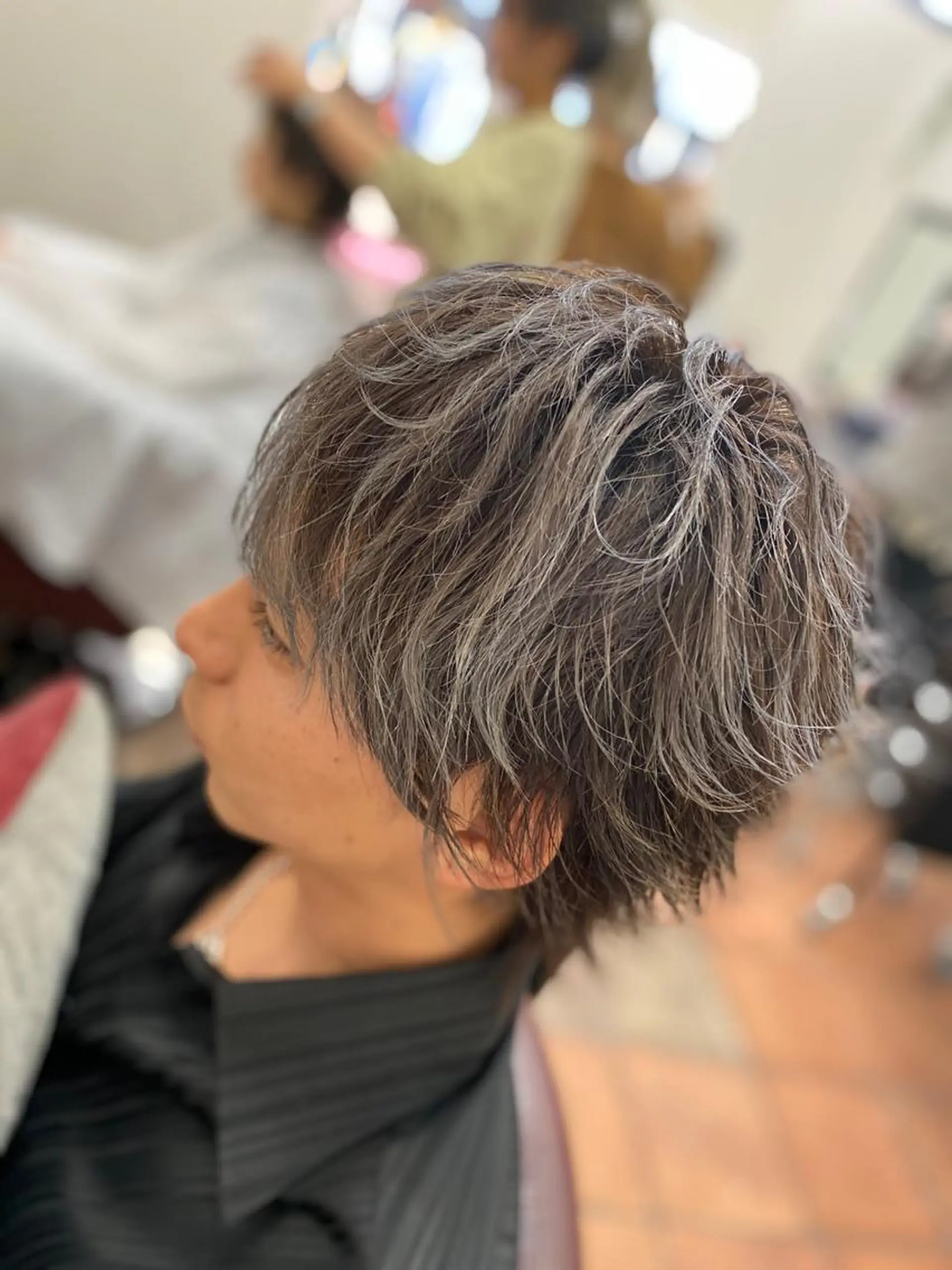 ミディアム カラー メンズ メンズウルフカット アッシュ ダブルカラー シルバー シルバーアッシュ Style Tのヘアスタイル