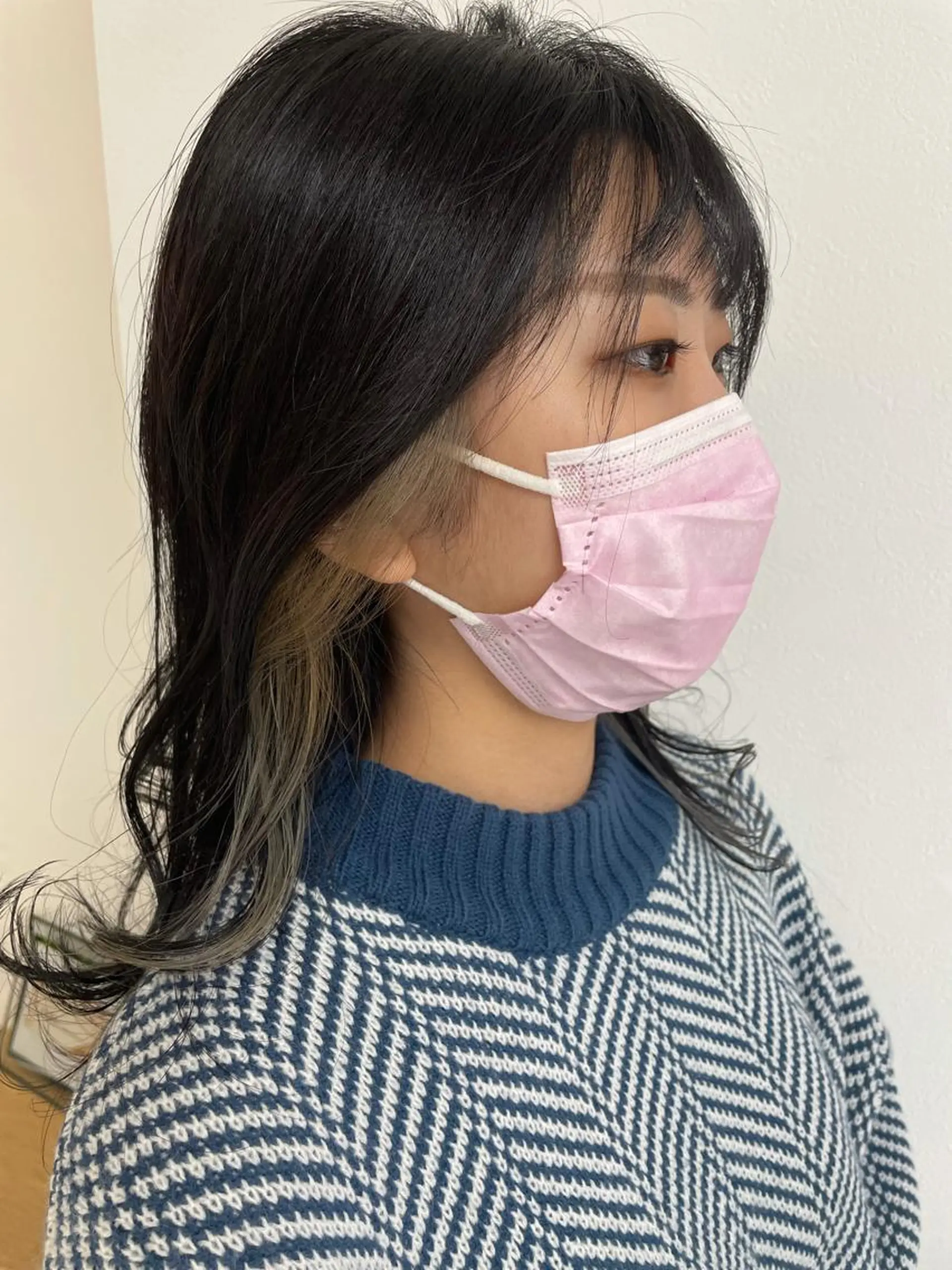 セミロング カラー ベージュカラー ブリーチ ヘアカラー 福田 千尋のヘアスタイル