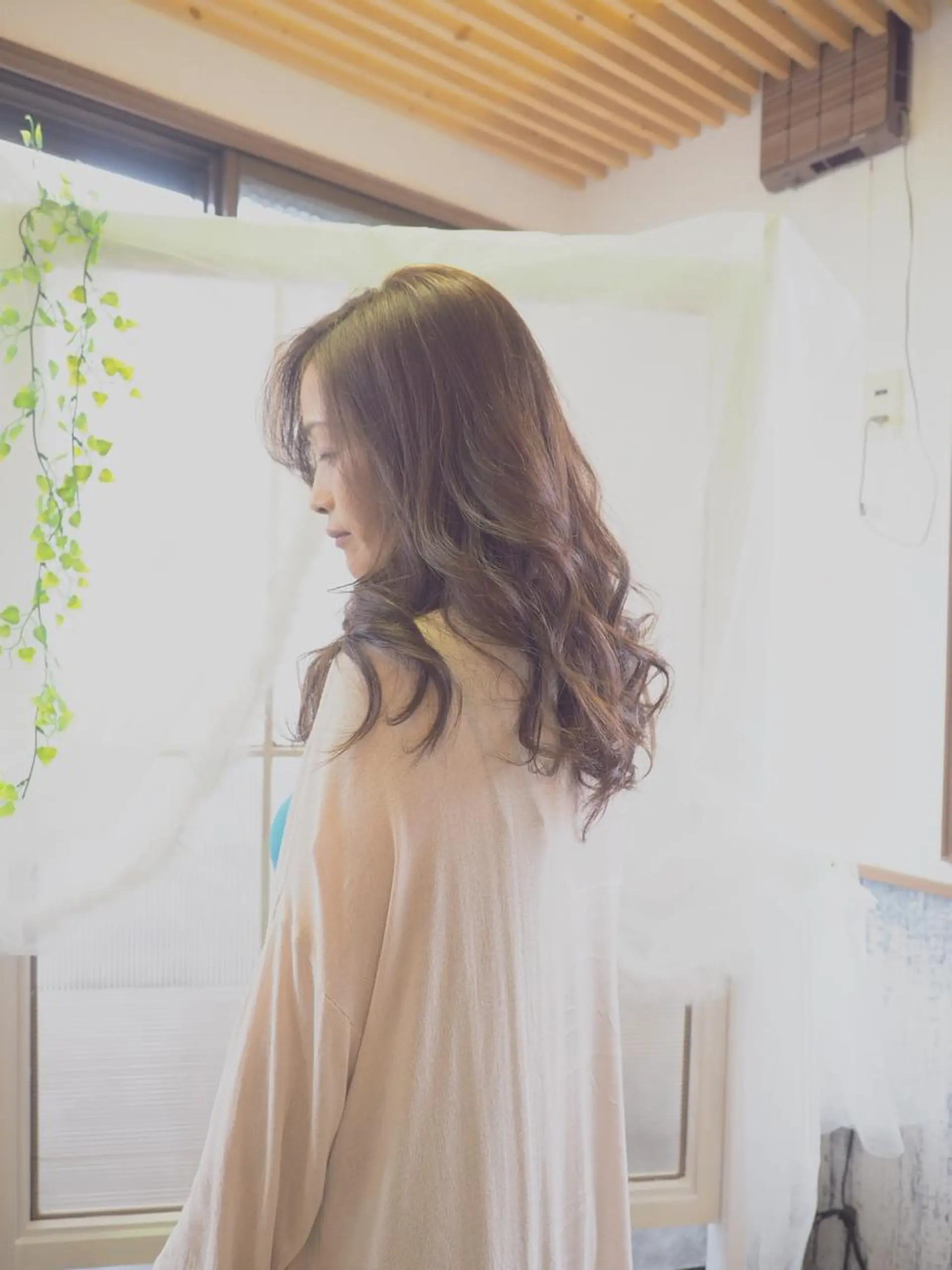 ロング カット ヘアカラー トリートメント Monica-札幌美髪専門美容室-所属・塩崎 春香のヘアスタイル