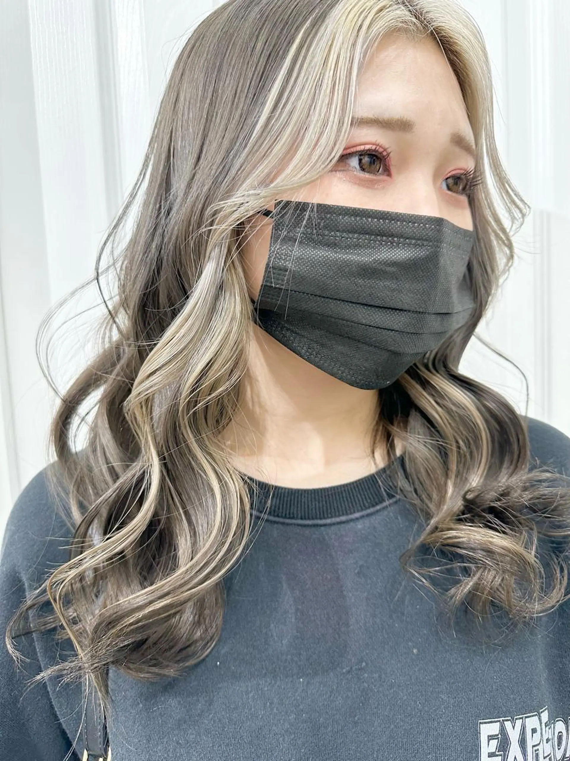 セミロング カラー ヘアカラー トリートメント kai .のヘアスタイル