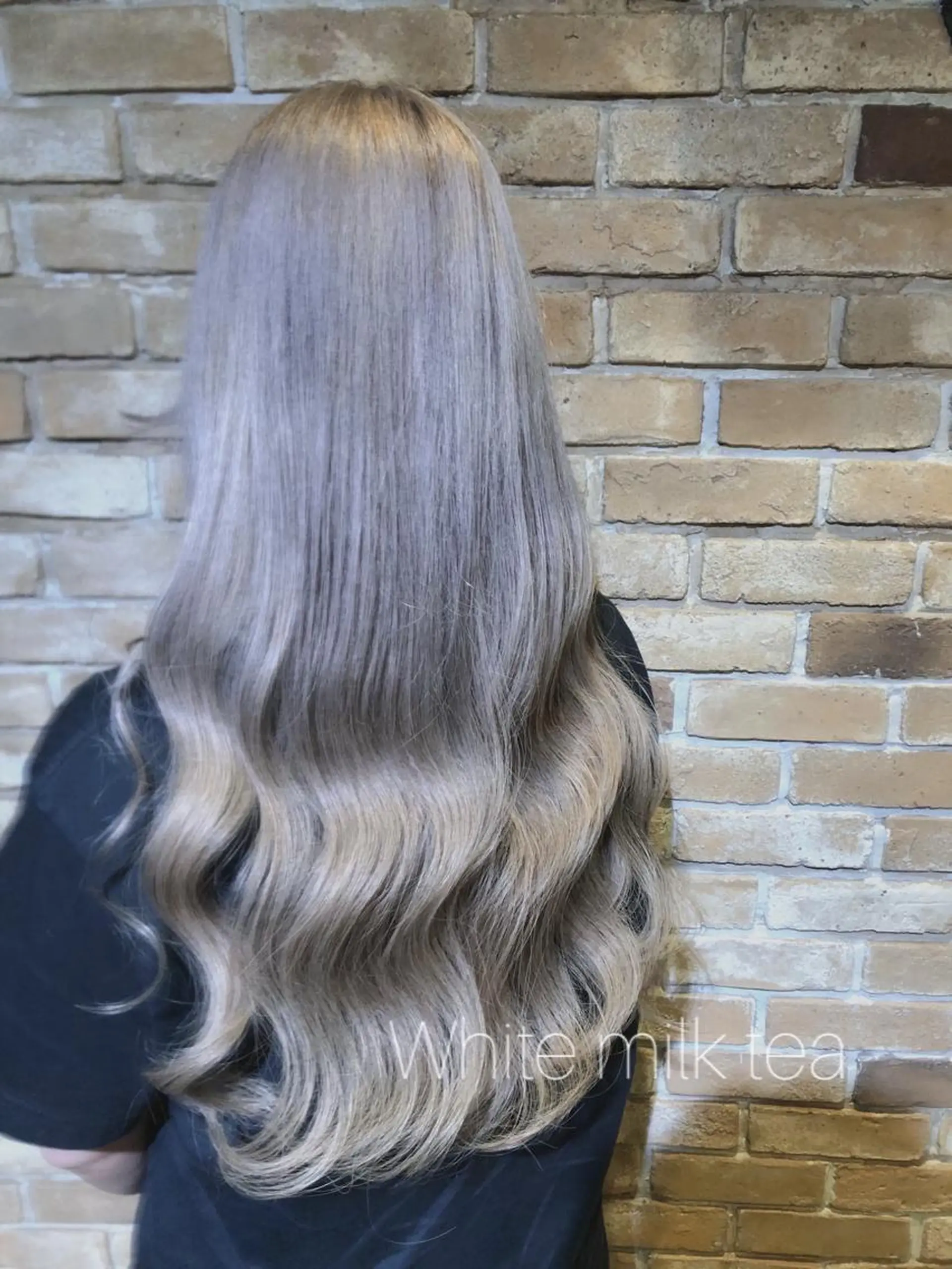 ロング ヘアカラー 🧡ミルクティー/ レイヤー🧡ショウナのヘアスタイル