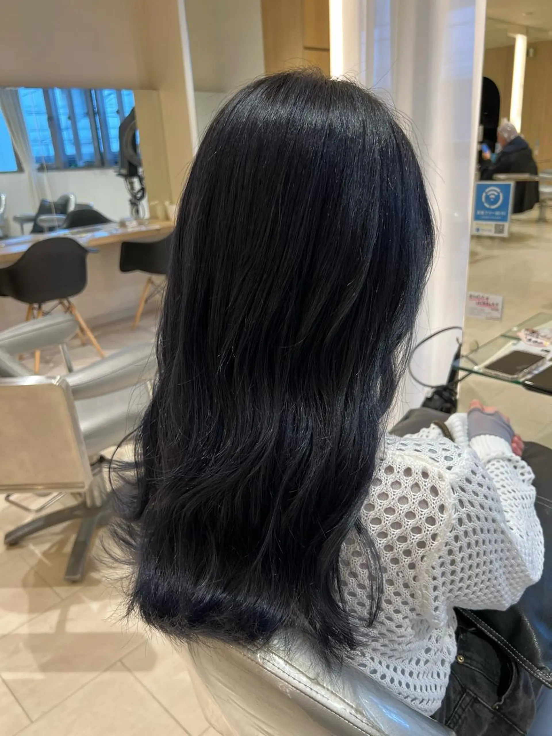 カラー 久永 菫のヘアスタイル