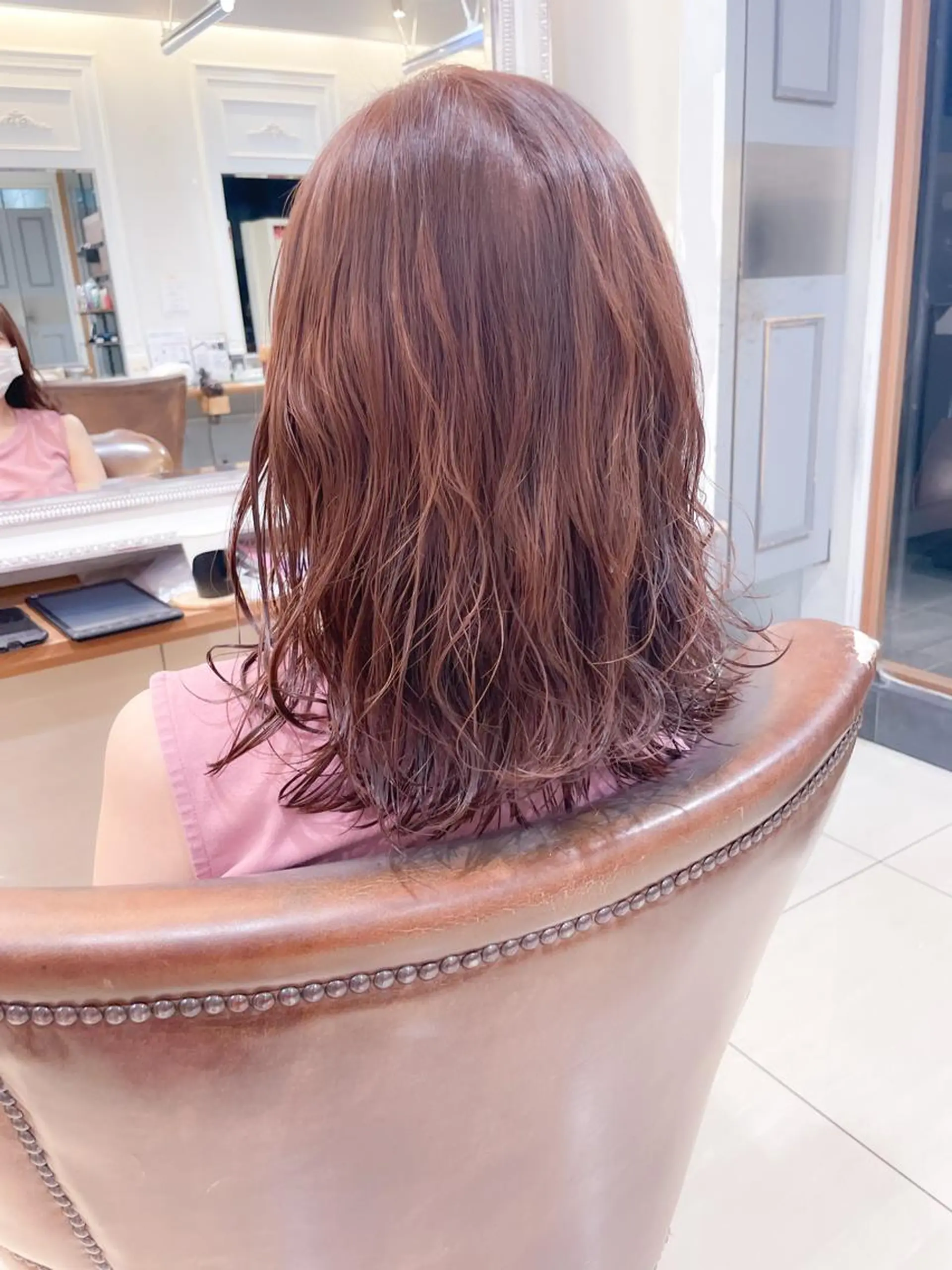 ミディアム カラー ミディアムパーマ ベージュカラー ピンクカラー ピンクベージュ ヘアカラー パーマ トリートメント ✨カラー支持No.1 🧸ワキ カナコ🧸のヘアスタイル