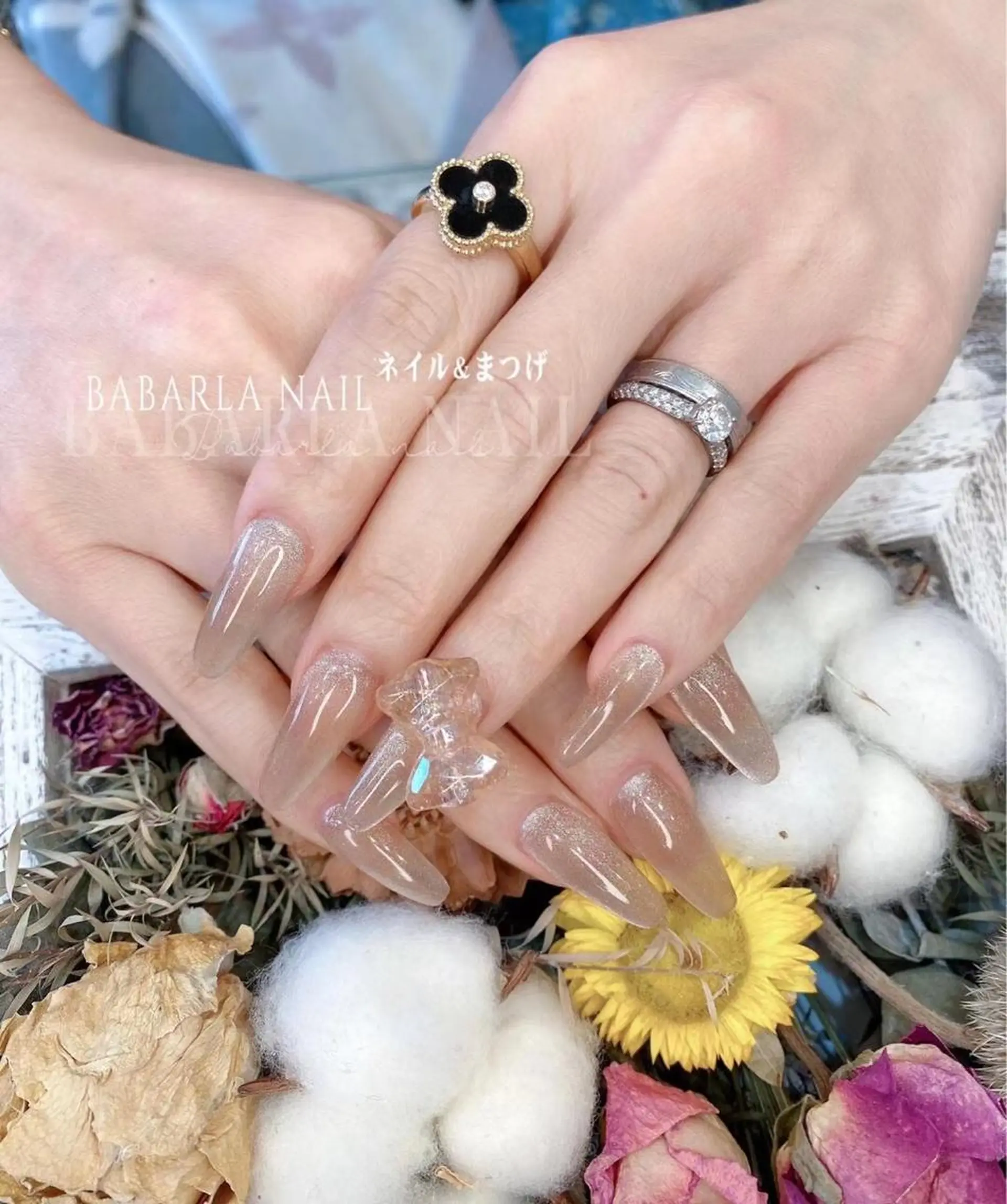 ネイル ワンカラーネイル リボン シンプルネイル Babarla Nailのネイルデザイン