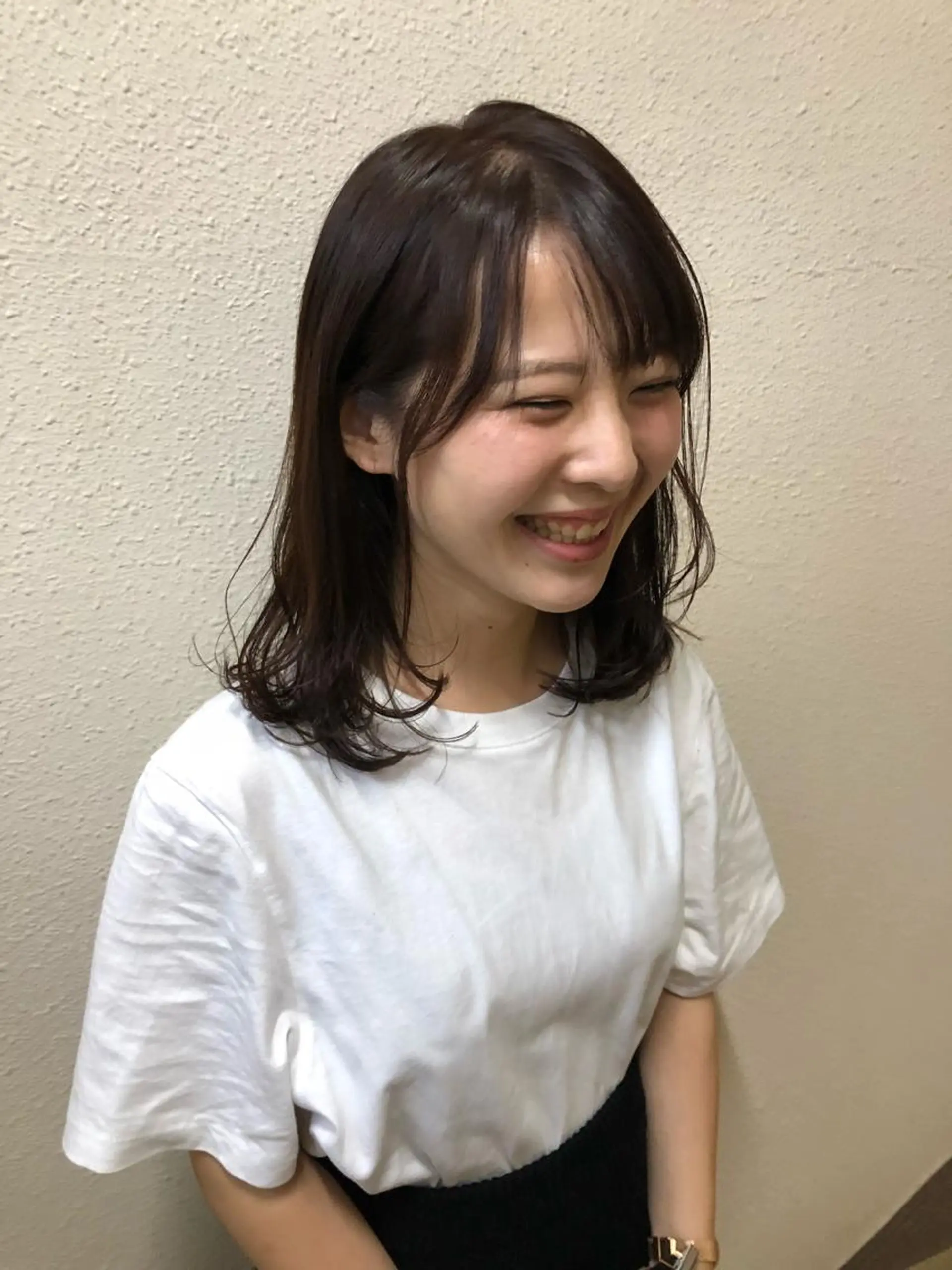 ミディアム カラー ツキノキ ミナのヘアスタイル