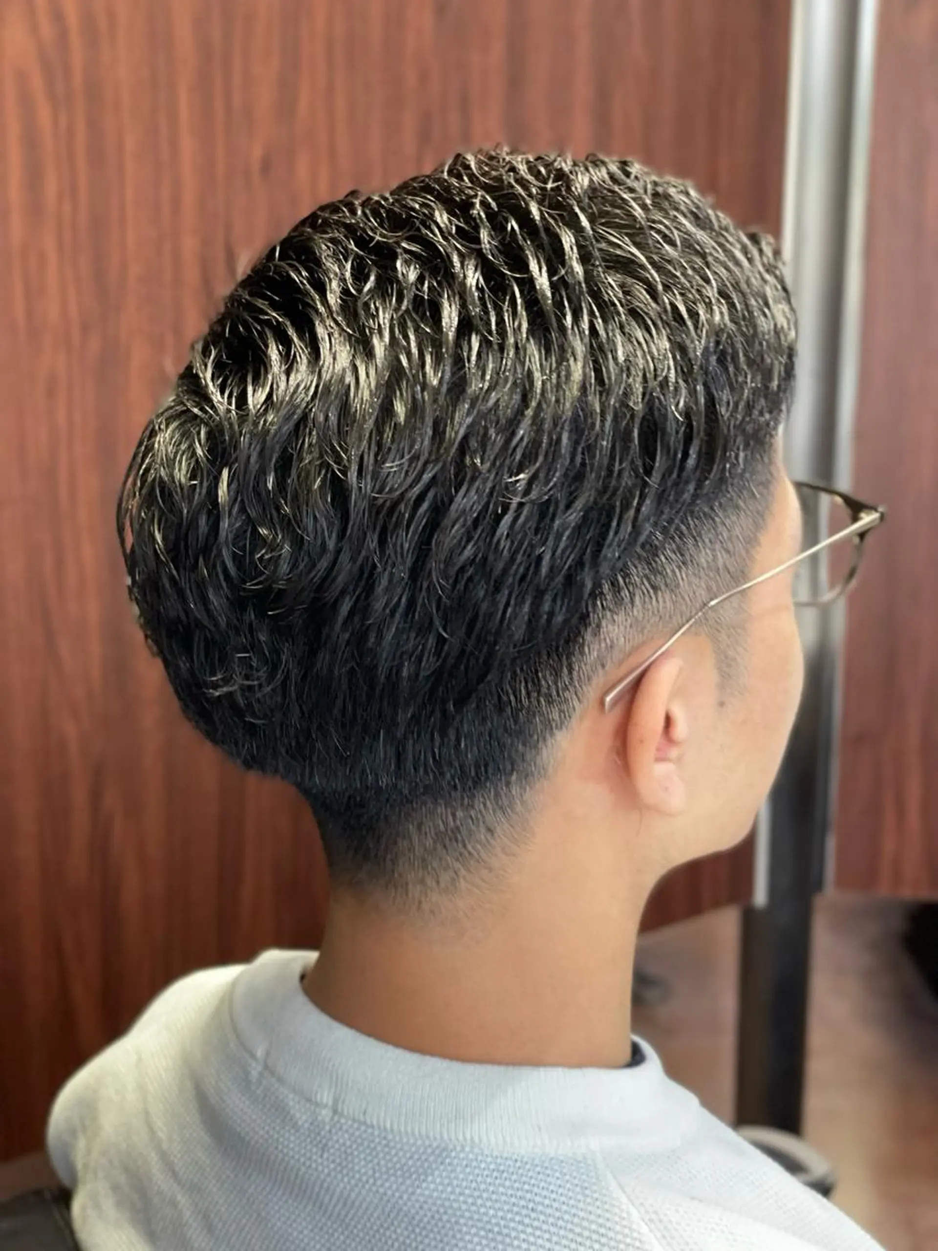 ショート パーマ メンズ 浅見 天翔のヘアスタイル