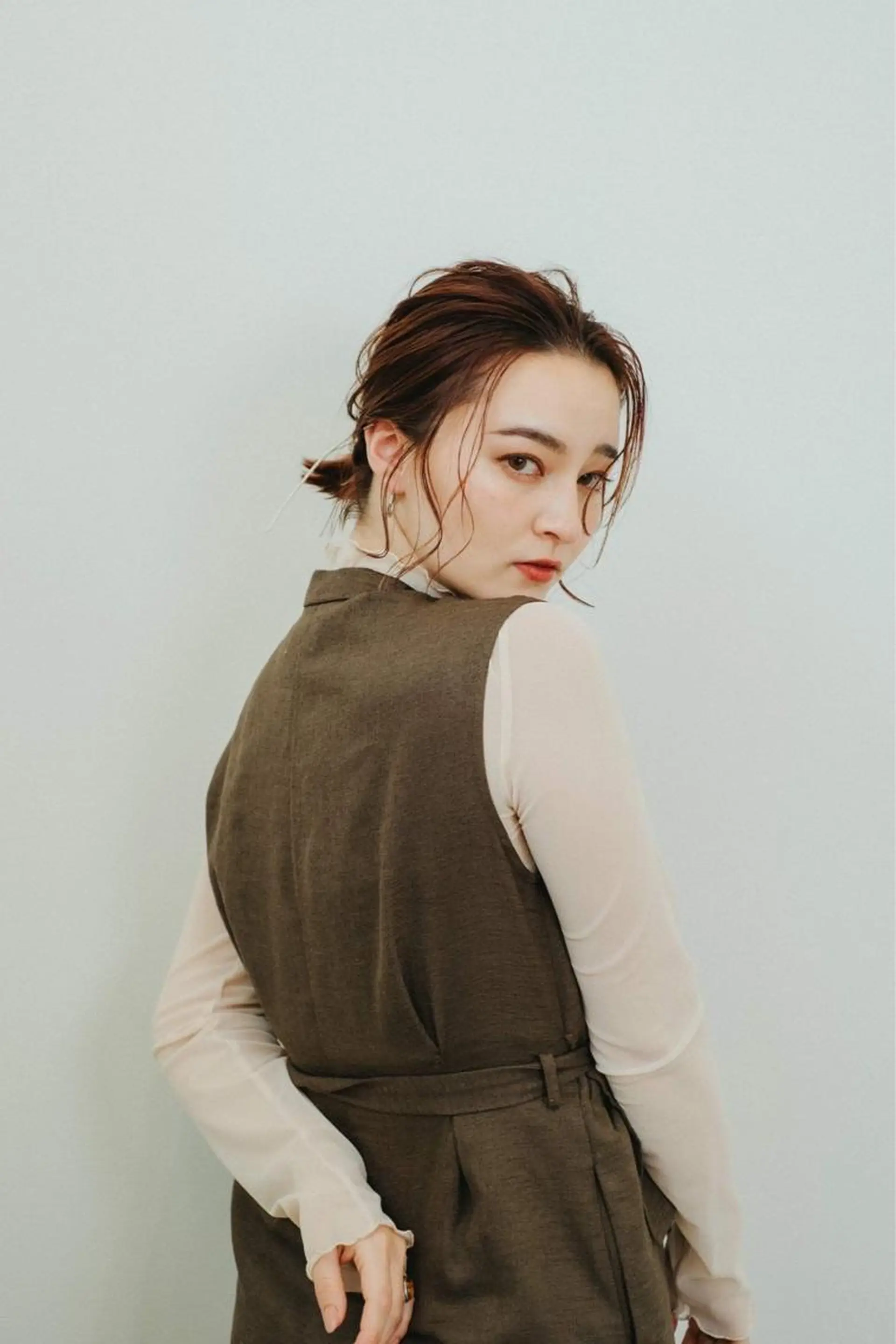 ミディアム カラー 田中 梨緒のヘアスタイル