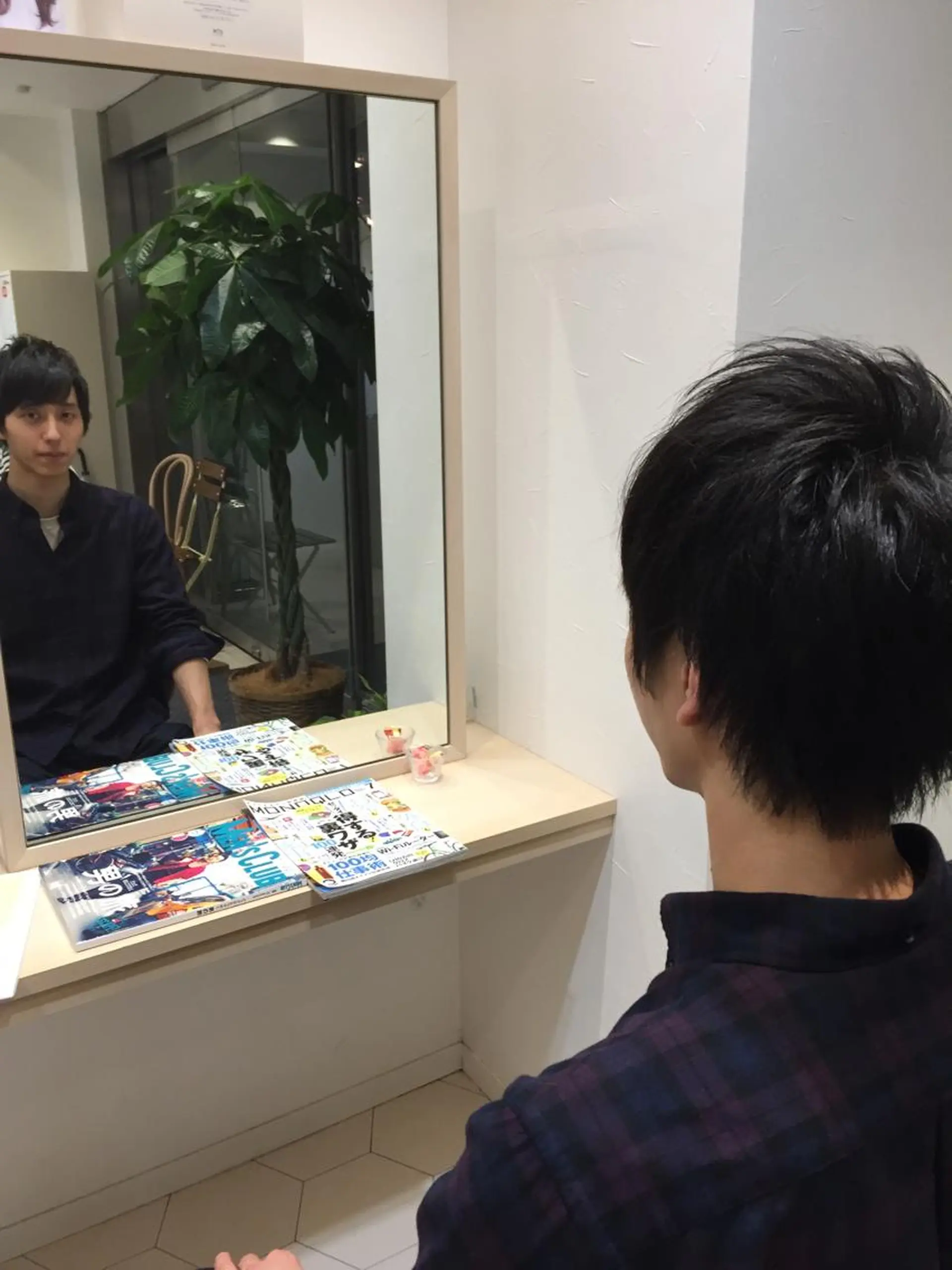 ショート カット CUETOGOSHIKOEN所属・舛添 龍一のヘアスタイル