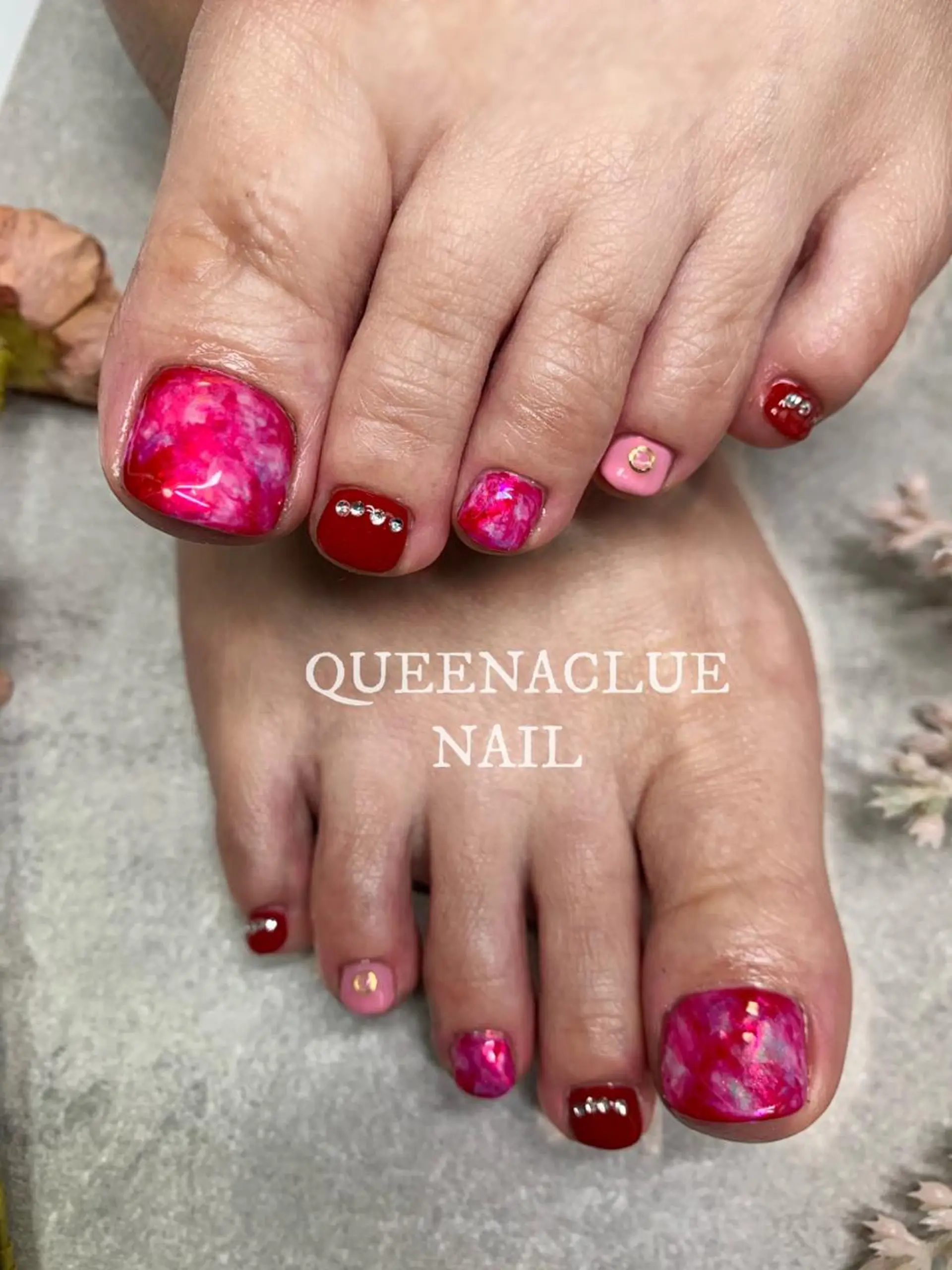 ロング カラー ネイル 毛穴改善/脱毛 ネイル 川上久仁子のエステ・リラクイメージ