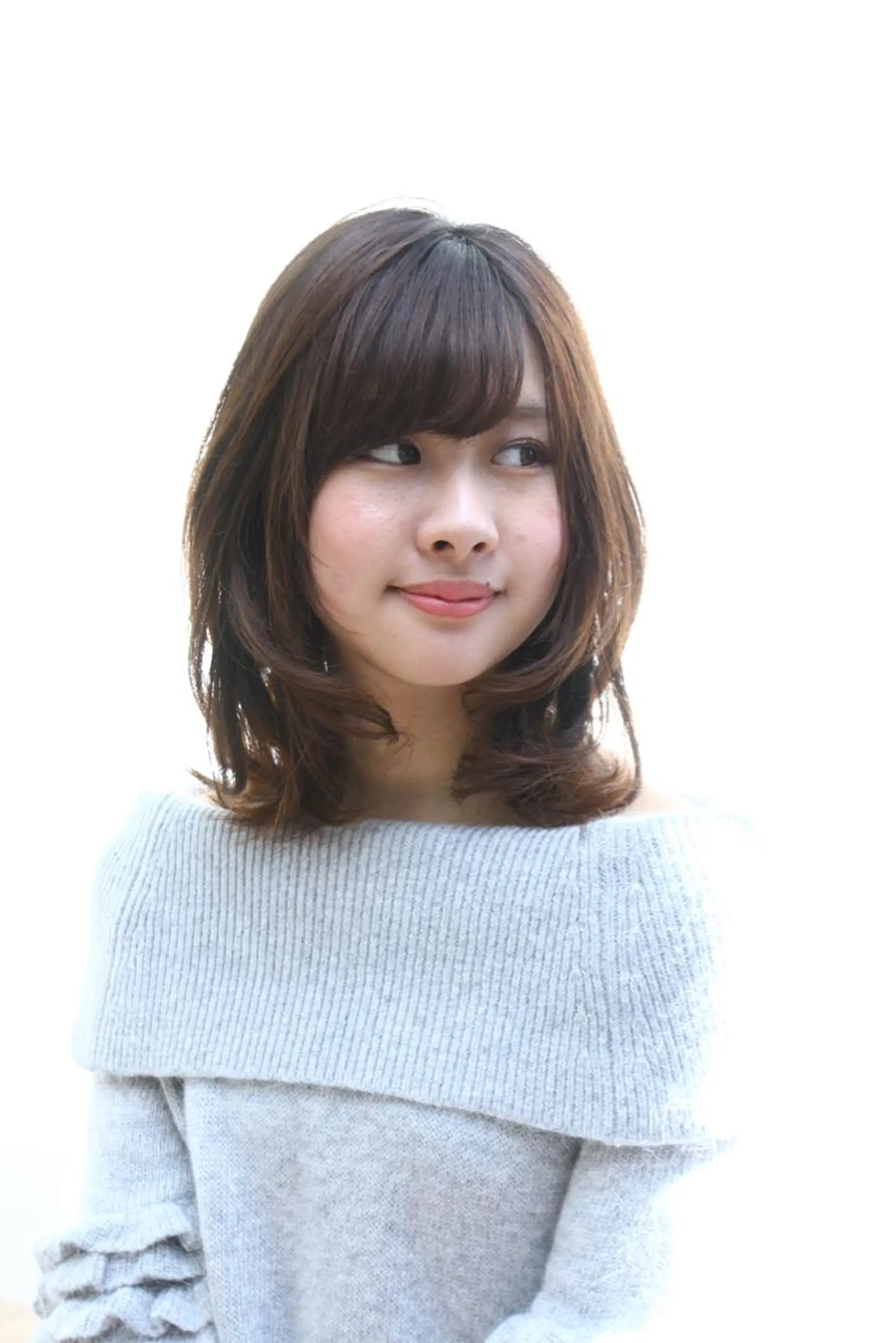 ミディアム セミロング パーマ ヘアアレンジ カット ヘアーショップクリコ所属・リ コのヘアスタイル