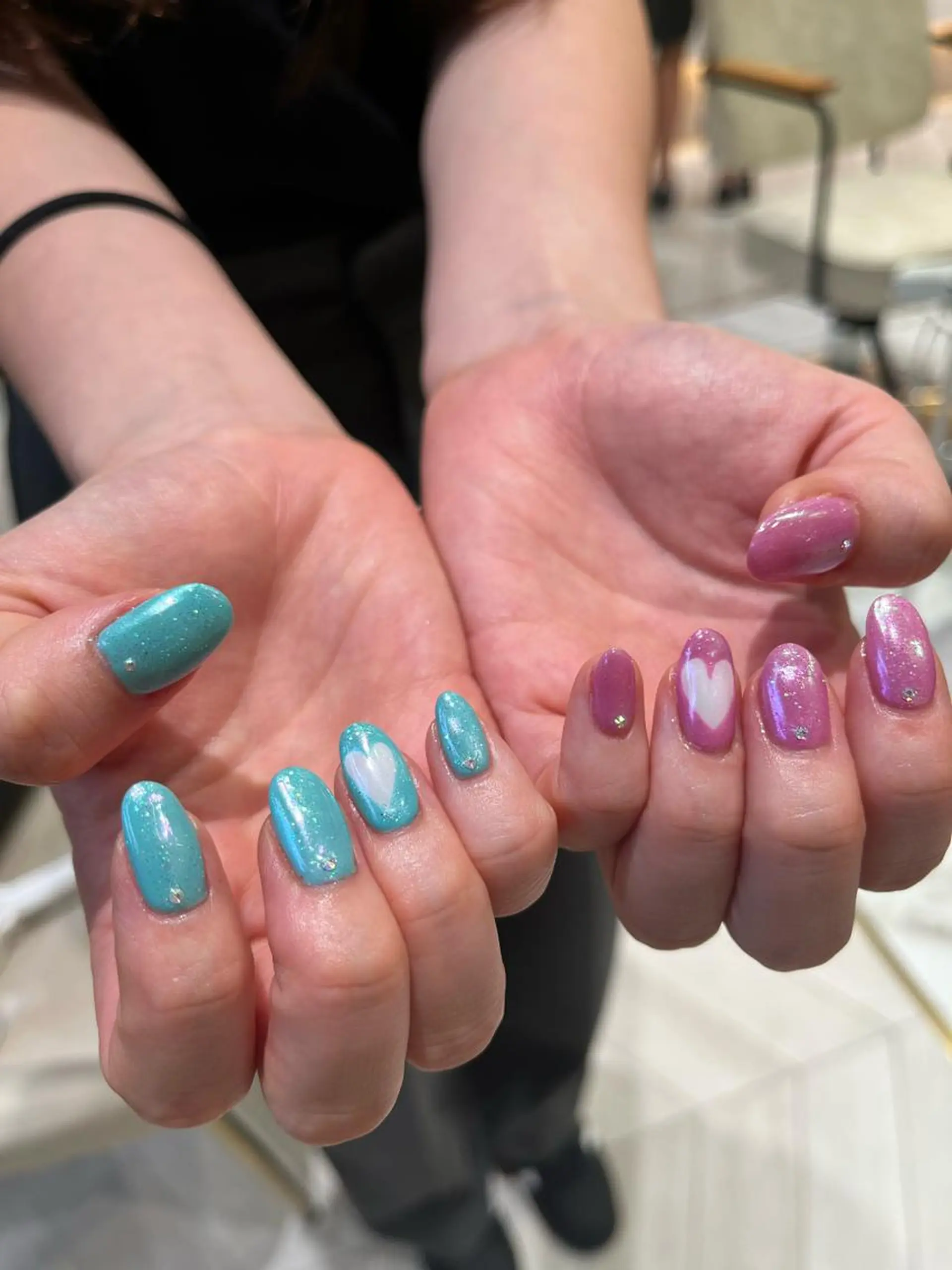 ネイル オーロラネイル ラメ(グリッター) ハンドネイル ∴Sanae. ∴ トータルビューティーのネイルデザイン