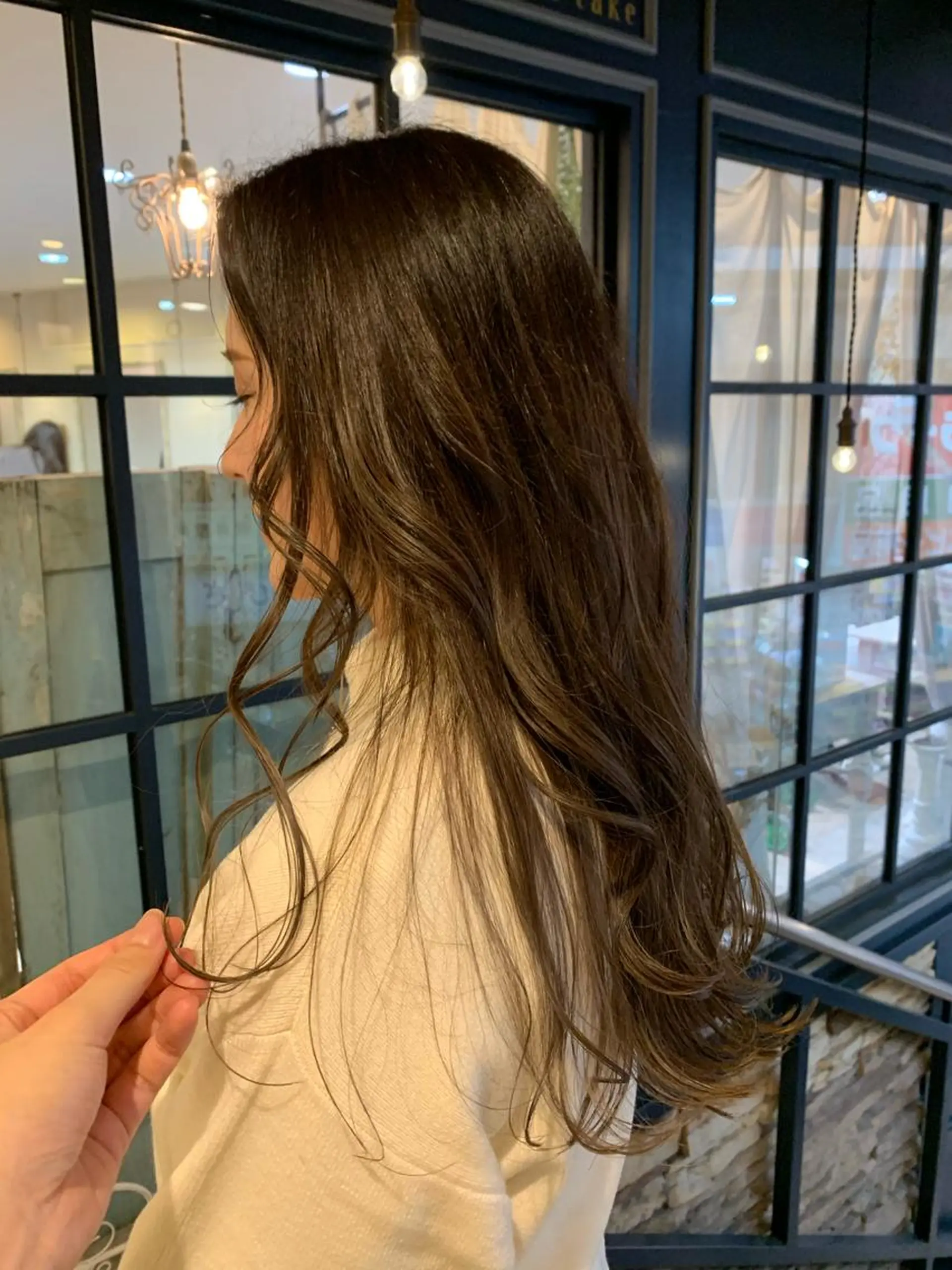 ロング カラー アディクシーカラー バレイヤージュ グレージュ レイヤーカット 佐藤 永夏のヘアスタイル