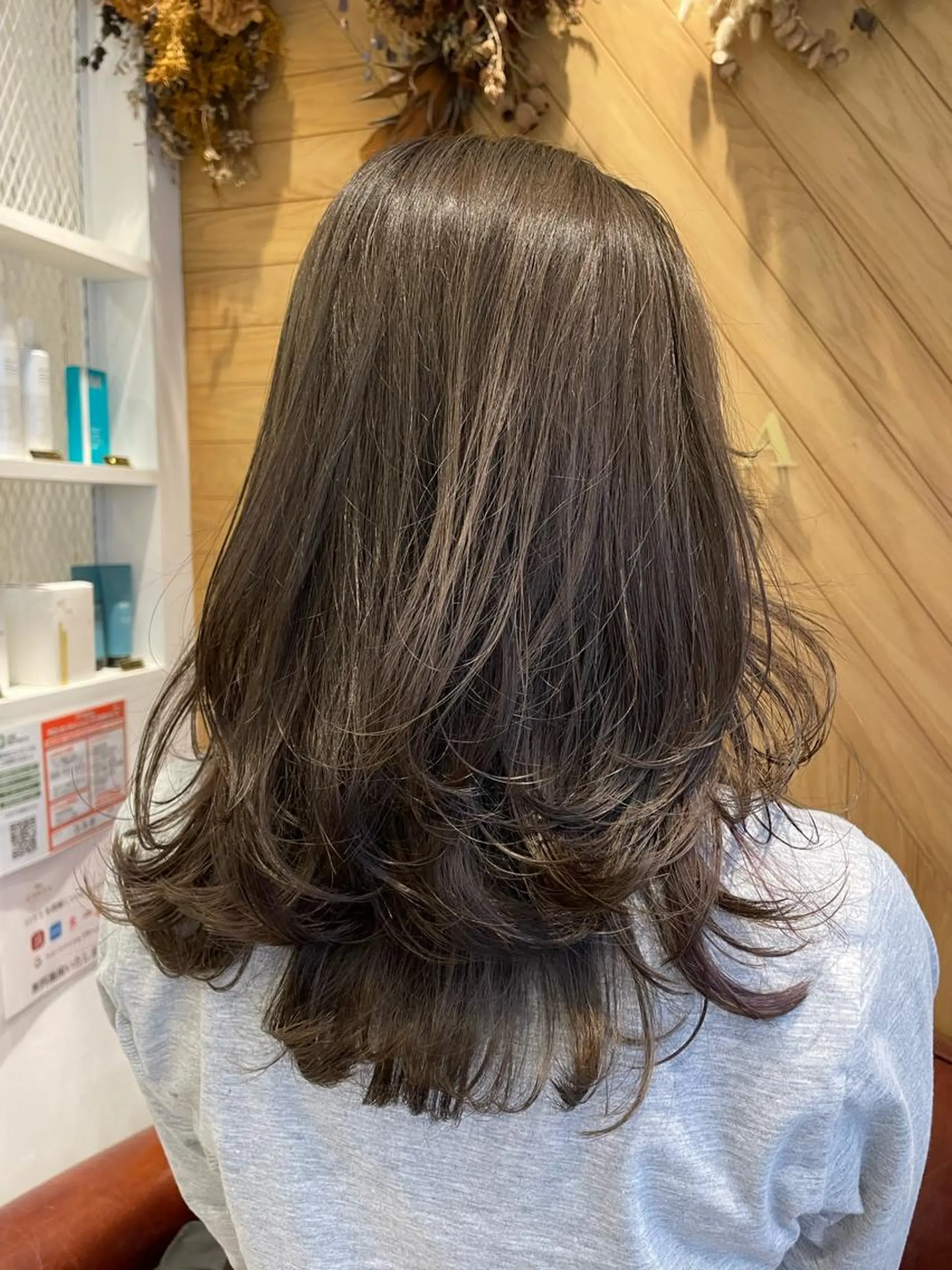 ミディアム 井上 舞のヘアスタイル