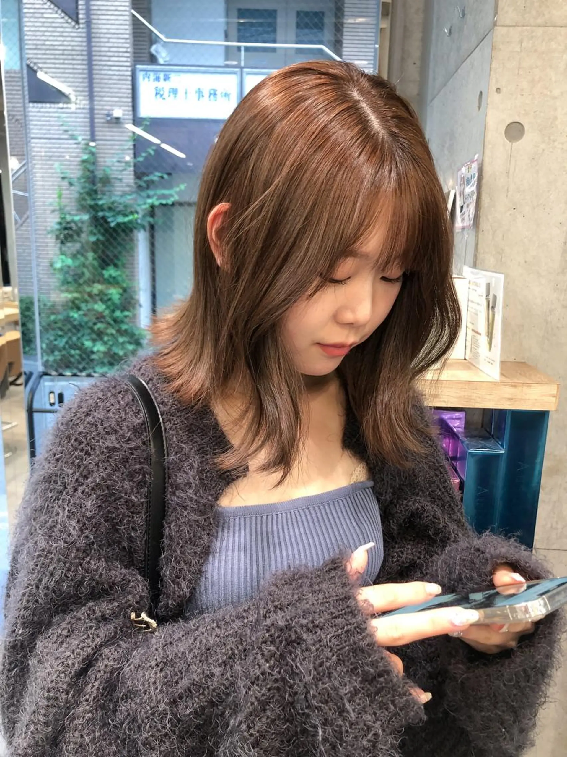 ミディアム カラー グレージュ rii-🩰 トレンド韓国ヘアのヘアスタイル