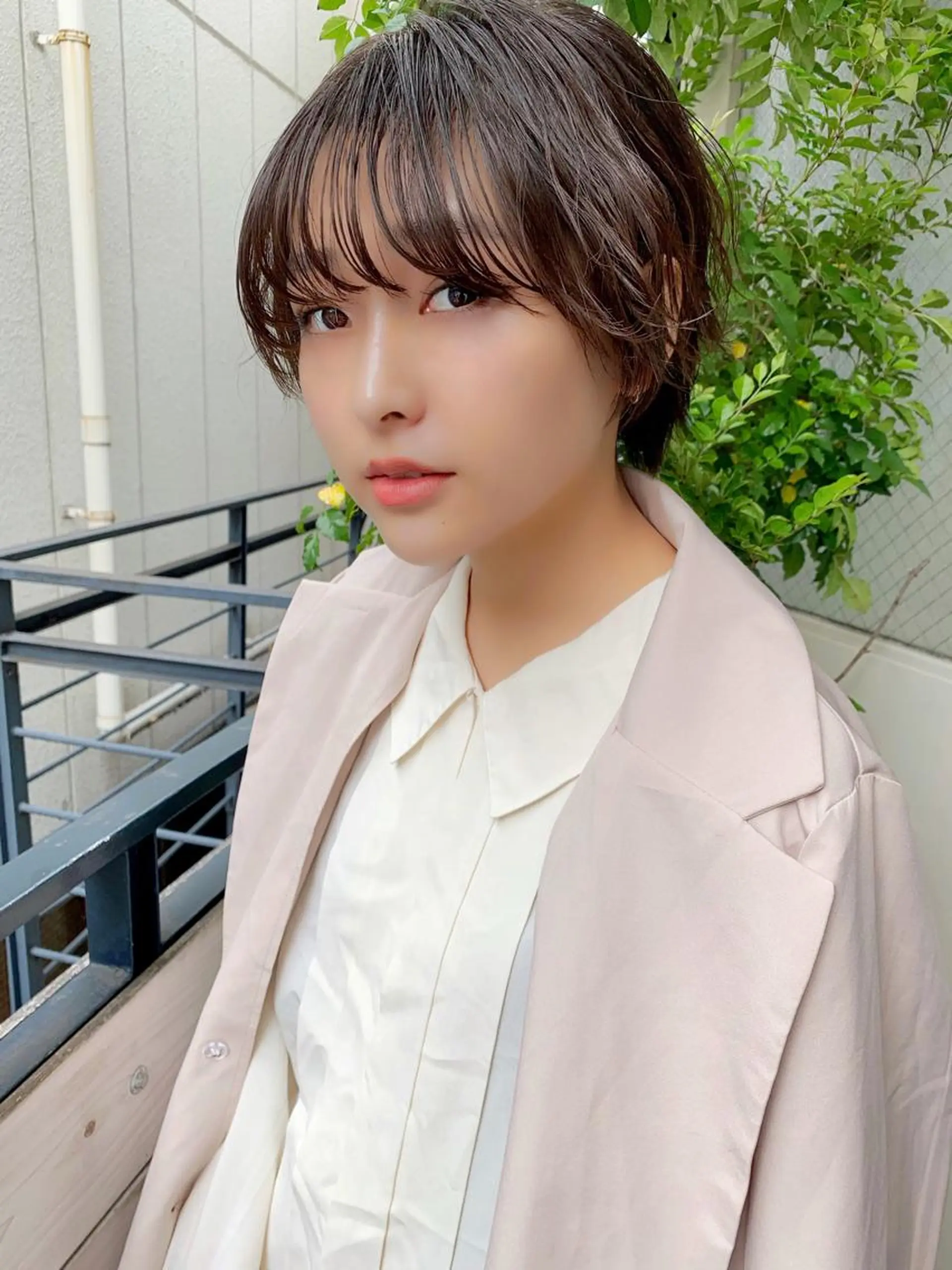 ショート カラー 透明感カラー ショートヘア カット ヘアカラー トリートメント 藤間 帆乃夏（とうまほのかのヘアスタイル